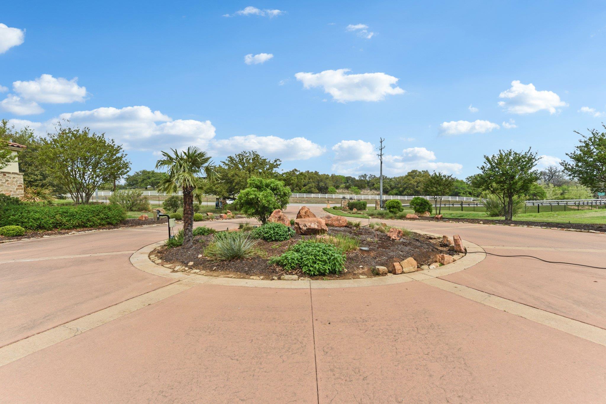 205 Mitchell Creek Dr, Horseshoe Bay, TX 78657