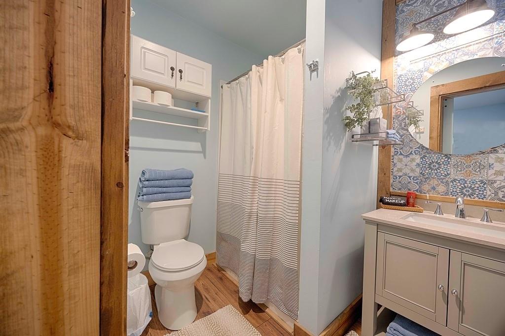 5160 Avenue B, Sheridan, TX 77475