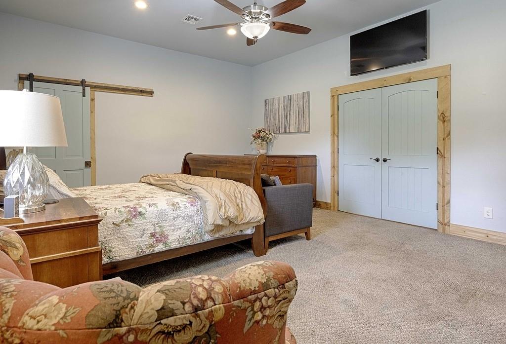 5160 Avenue B, Sheridan, TX 77475