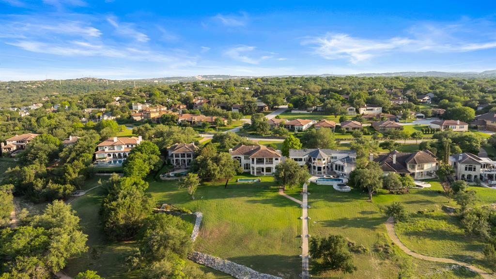 401 Brooks Hollow Rd, Lakeway, TX 78734