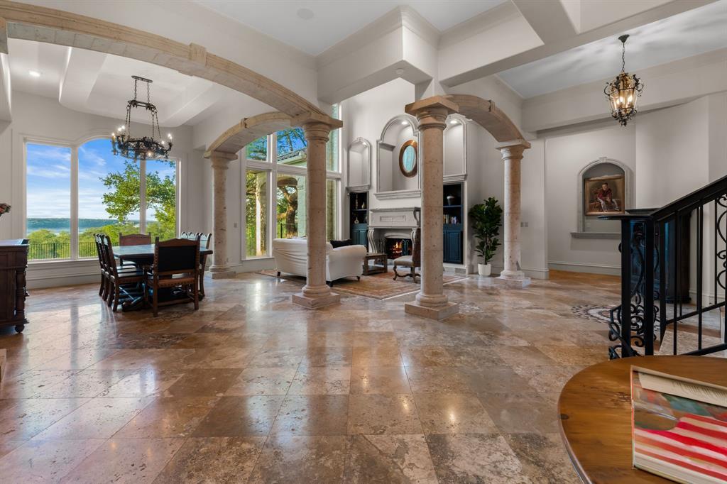 401 Brooks Hollow Rd, Lakeway, TX 78734