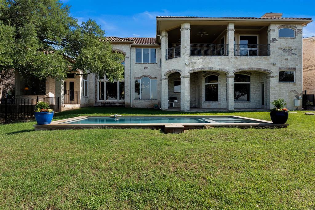 401 Brooks Hollow Rd, Lakeway, TX 78734