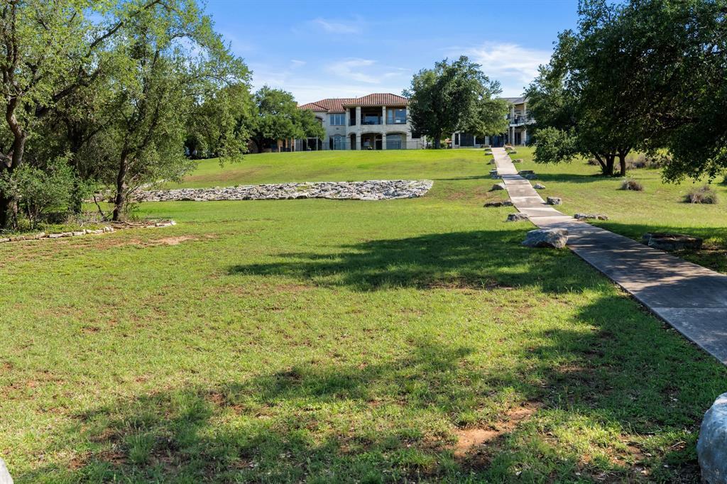 401 Brooks Hollow Rd, Lakeway, TX 78734