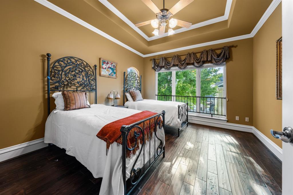 401 Brooks Hollow Rd, Lakeway, TX 78734