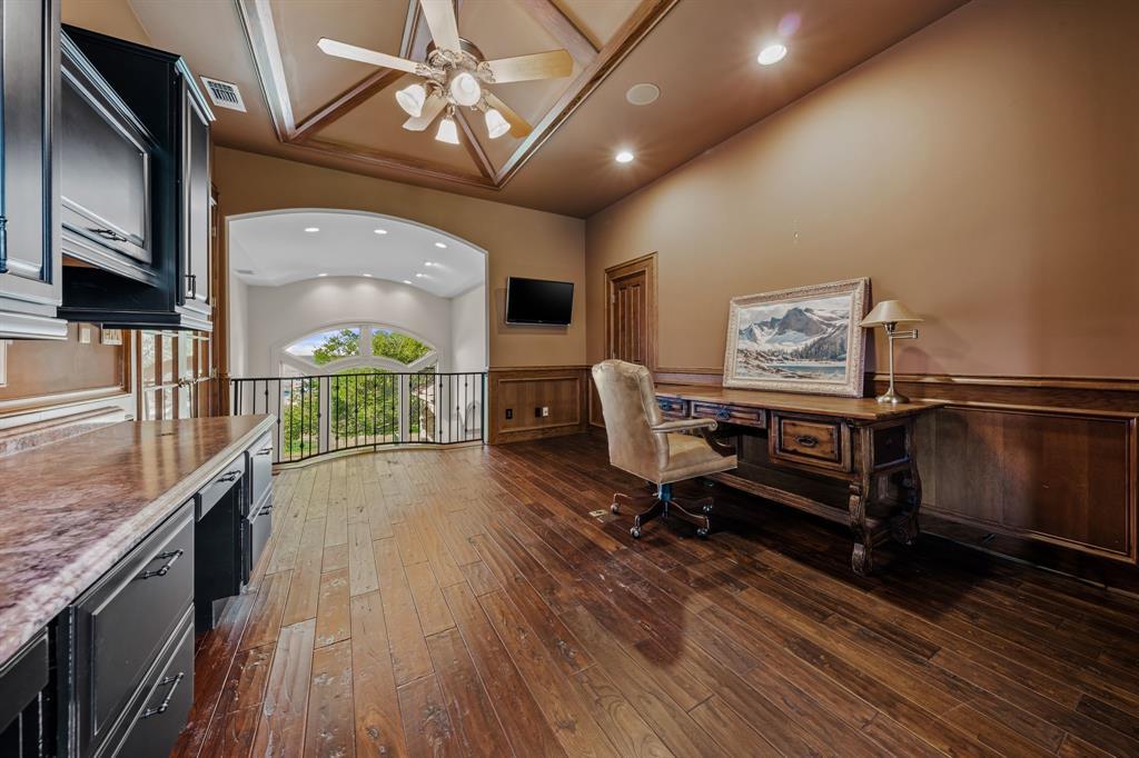 401 Brooks Hollow Rd, Lakeway, TX 78734