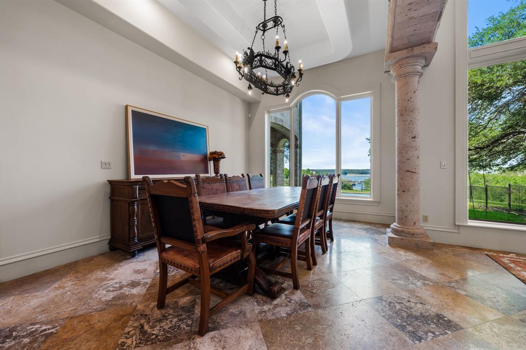 401 Brooks Hollow Rd, Lakeway, TX 78734