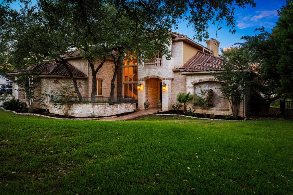 401 Brooks Hollow Rd, Lakeway, TX 78734