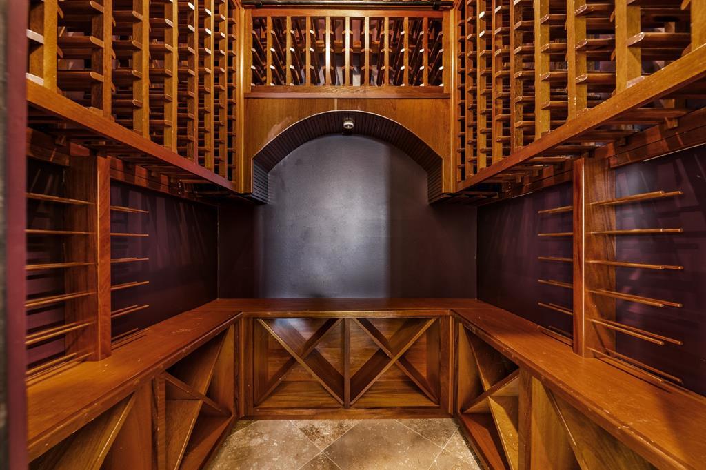 401 Brooks Hollow Rd, Lakeway, TX 78734