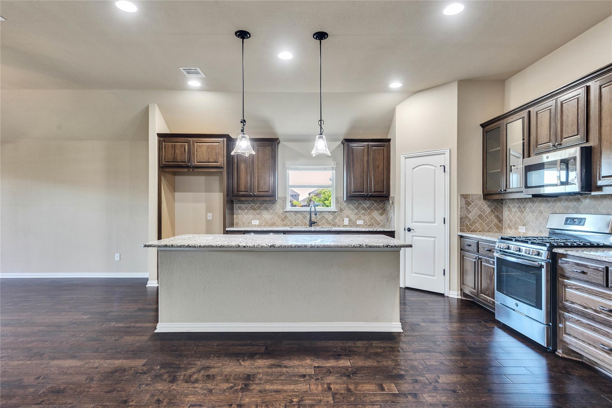 2132 Montesol Ln, Leander, TX 78641