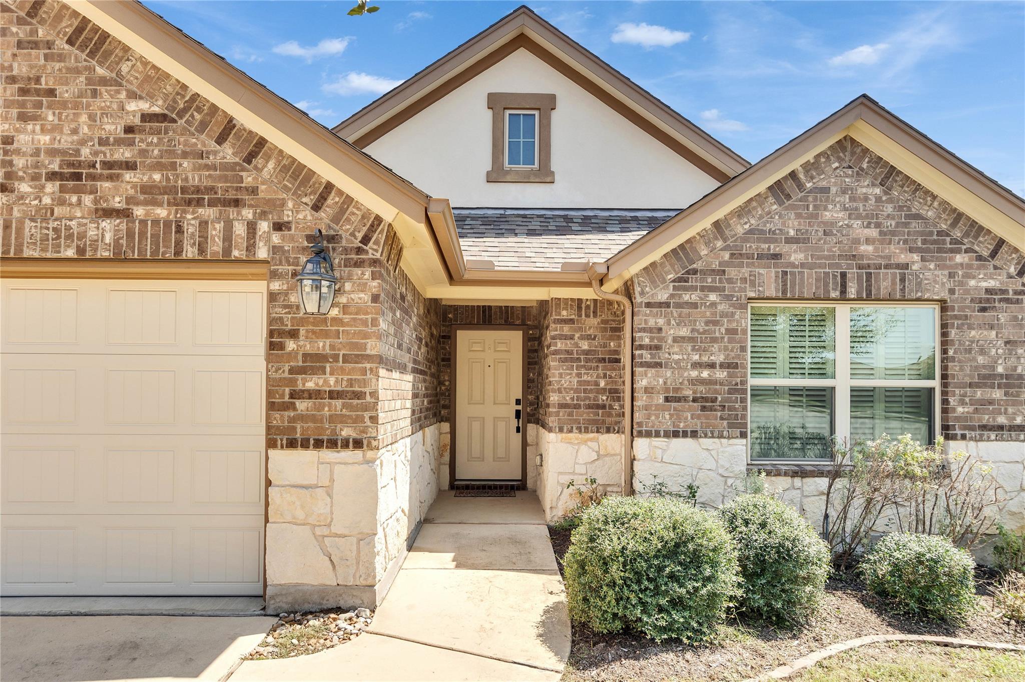 2132 Montesol Ln, Leander, TX 78641