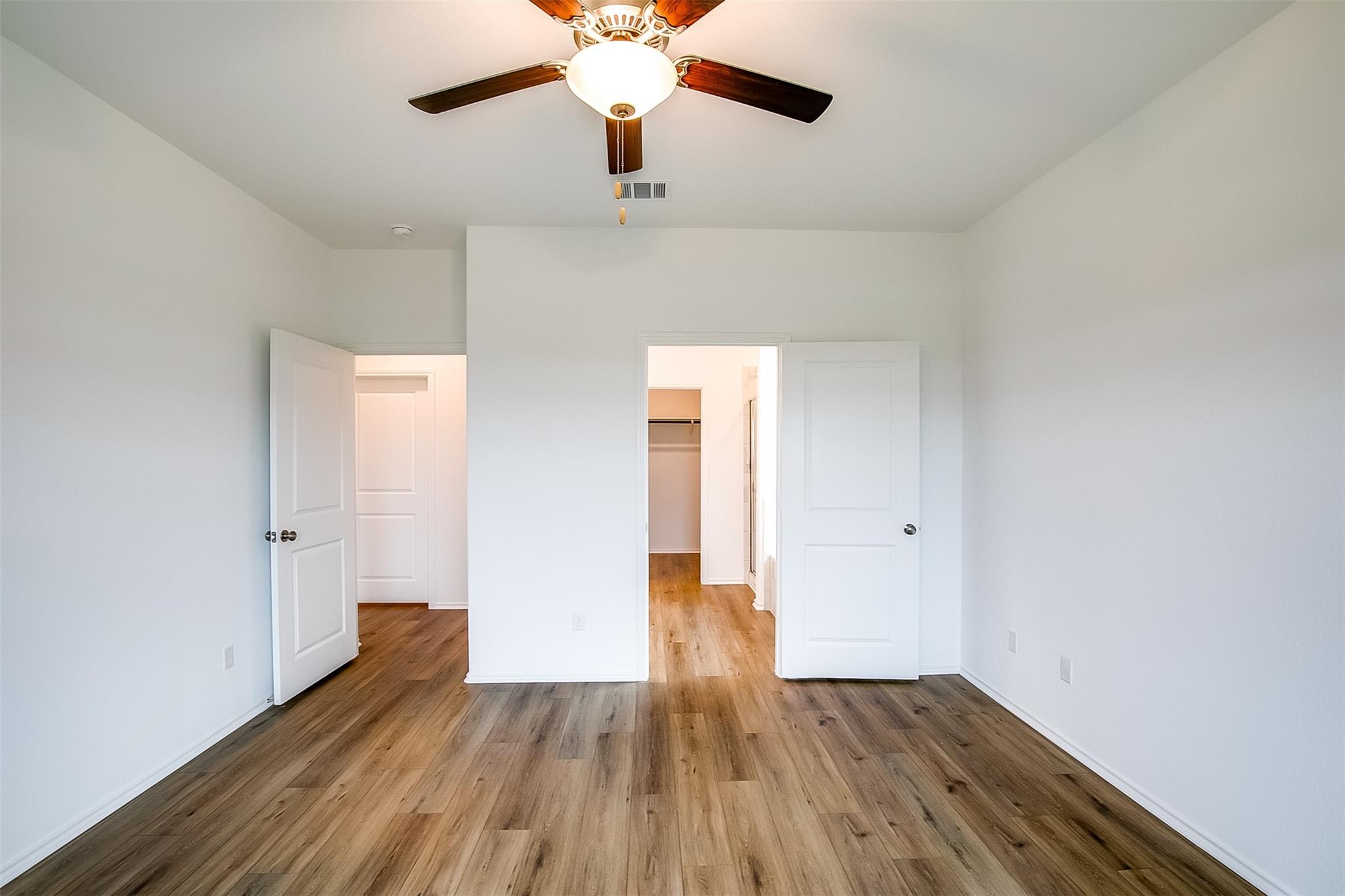 414 Sebring Cir, Hutto, TX 78634