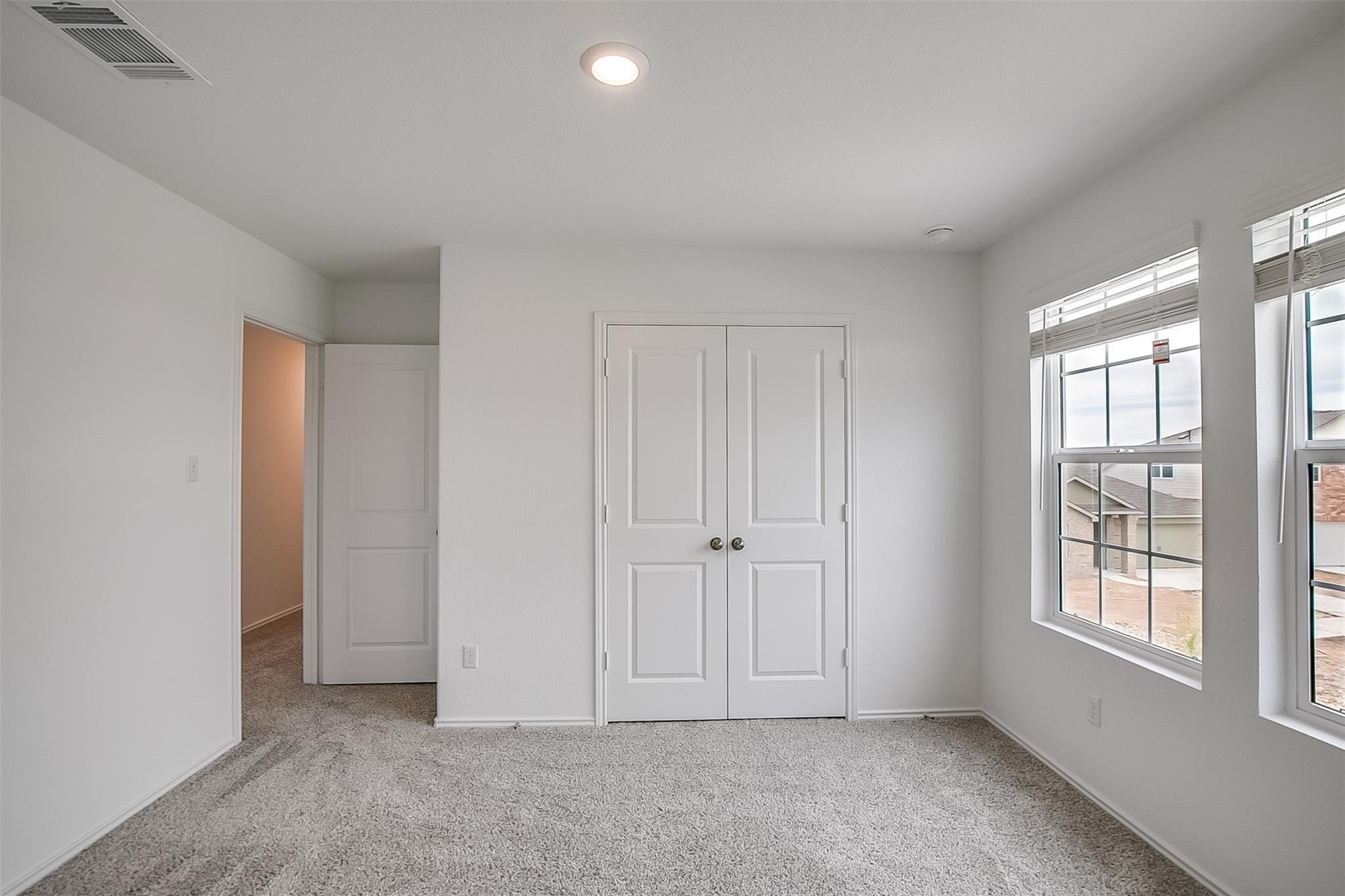 414 Sebring Cir, Hutto, TX 78634