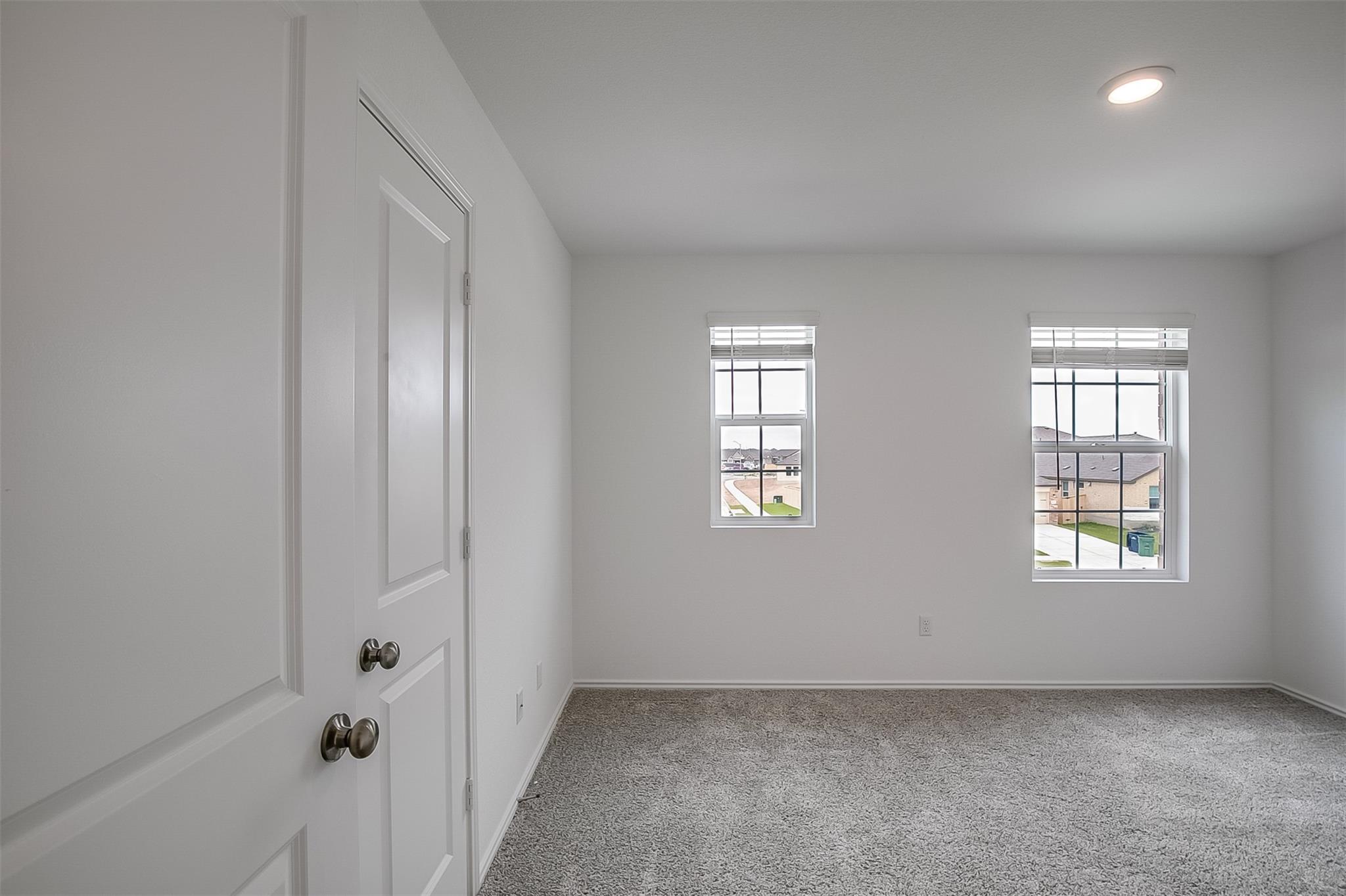 414 Sebring Cir, Hutto, TX 78634