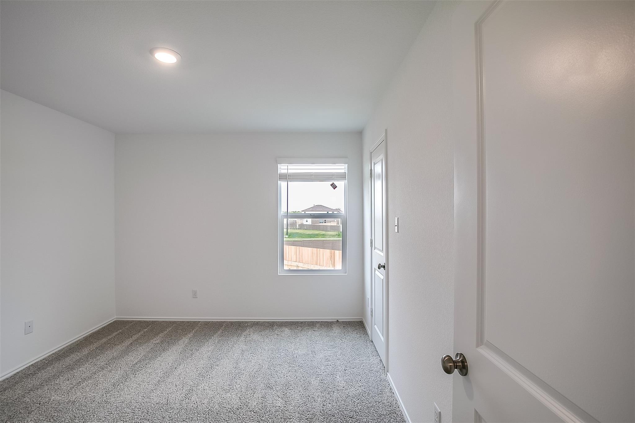 414 Sebring Cir, Hutto, TX 78634