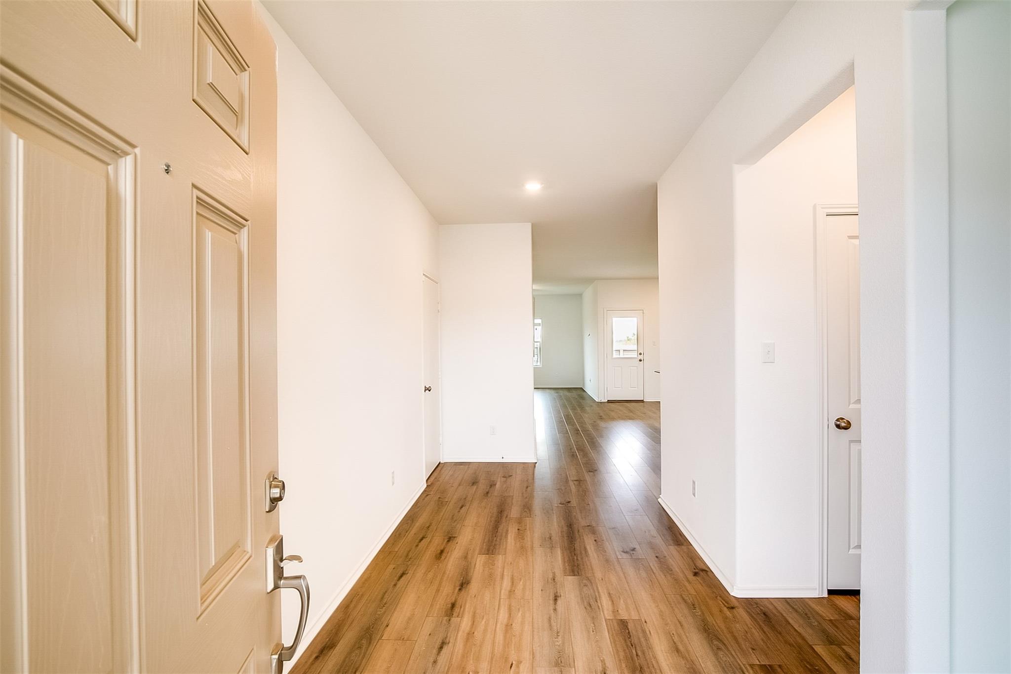 414 Sebring Cir, Hutto, TX 78634