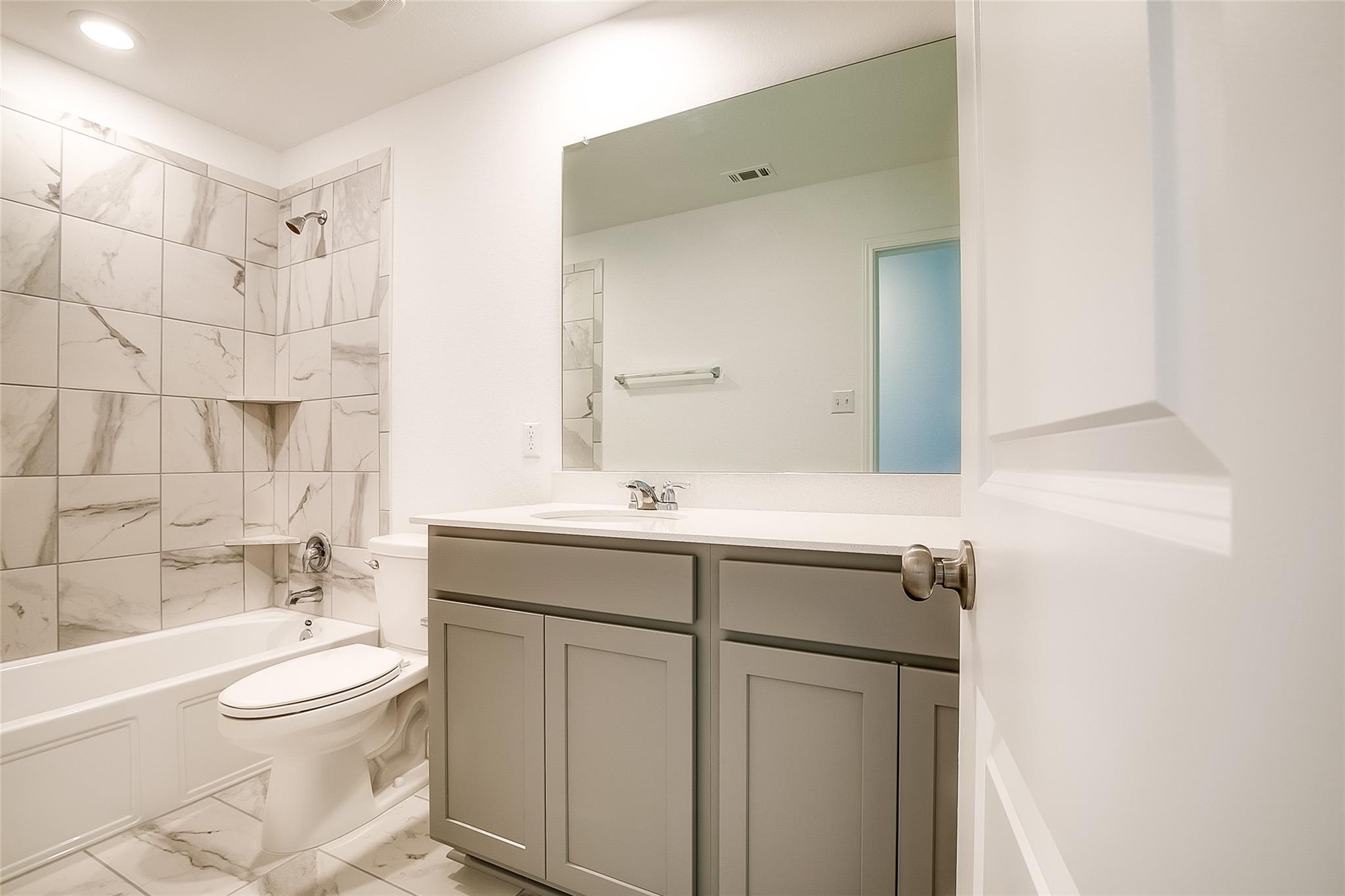 414 Sebring Cir, Hutto, TX 78634