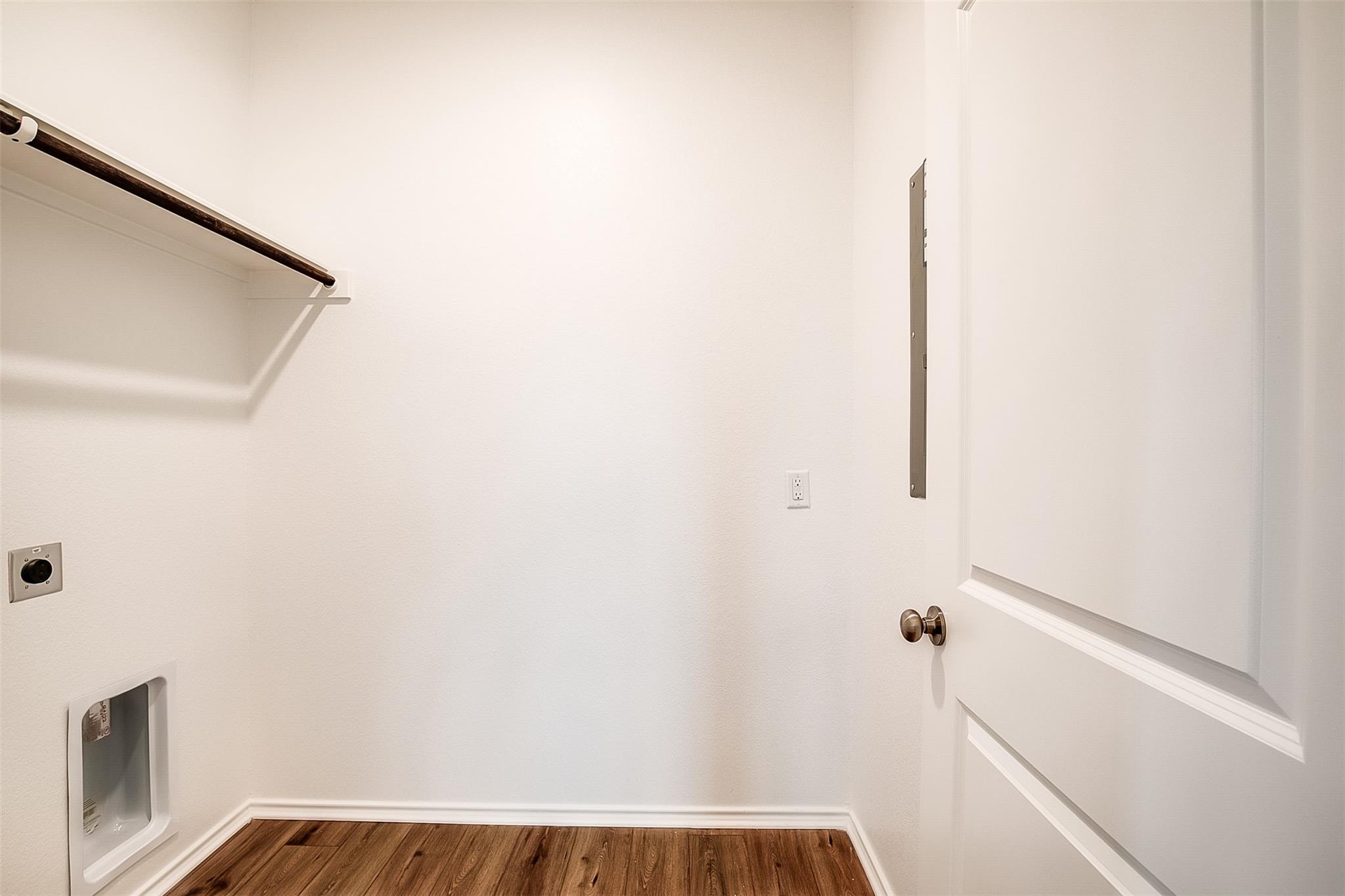 414 Sebring Cir, Hutto, TX 78634