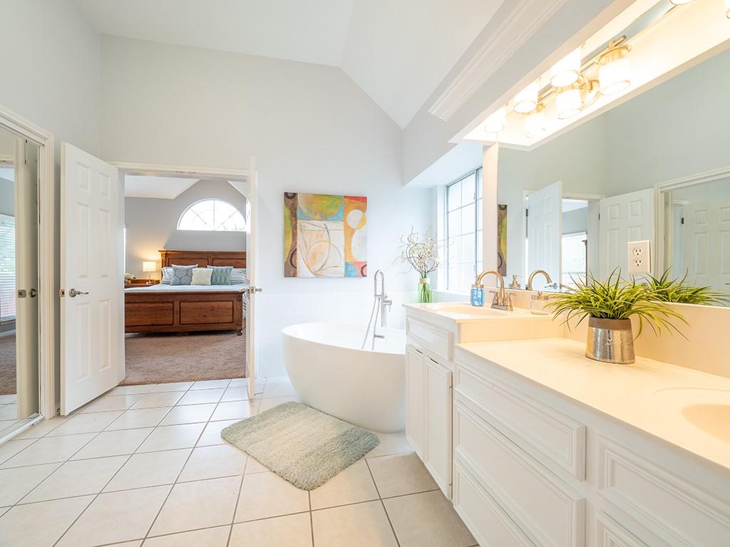 11105 Appletree Ln, Austin, TX 78726