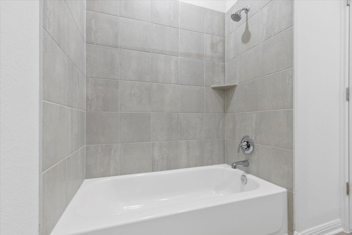 111 Tektite Ter, Kyle, TX 78640