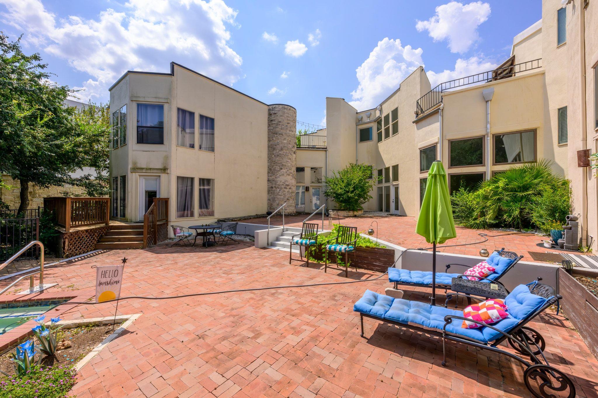 1 Crystal Springs Ct # G, The Hills, TX 78738