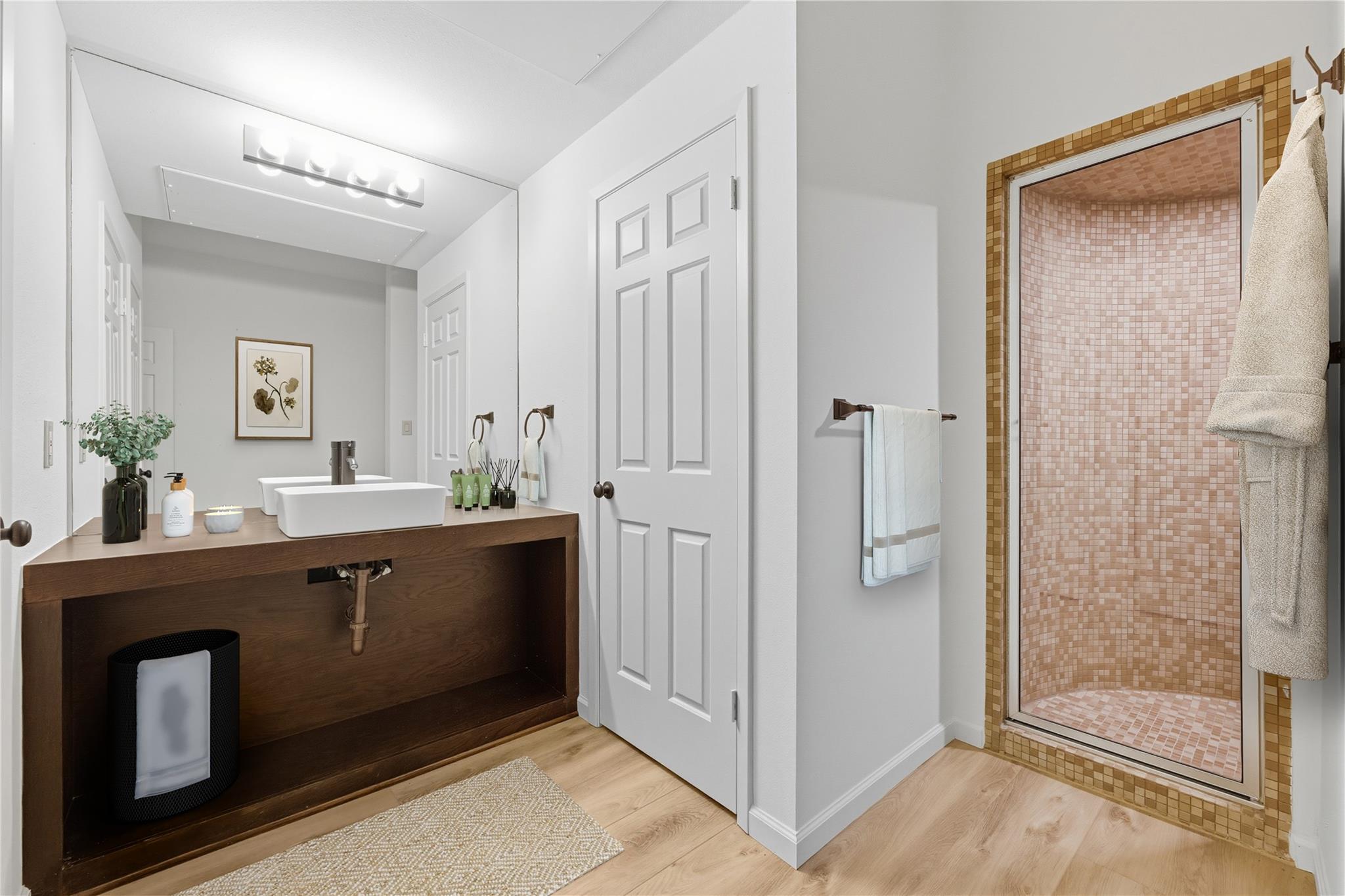 1 Crystal Springs Ct # G, The Hills, TX 78738