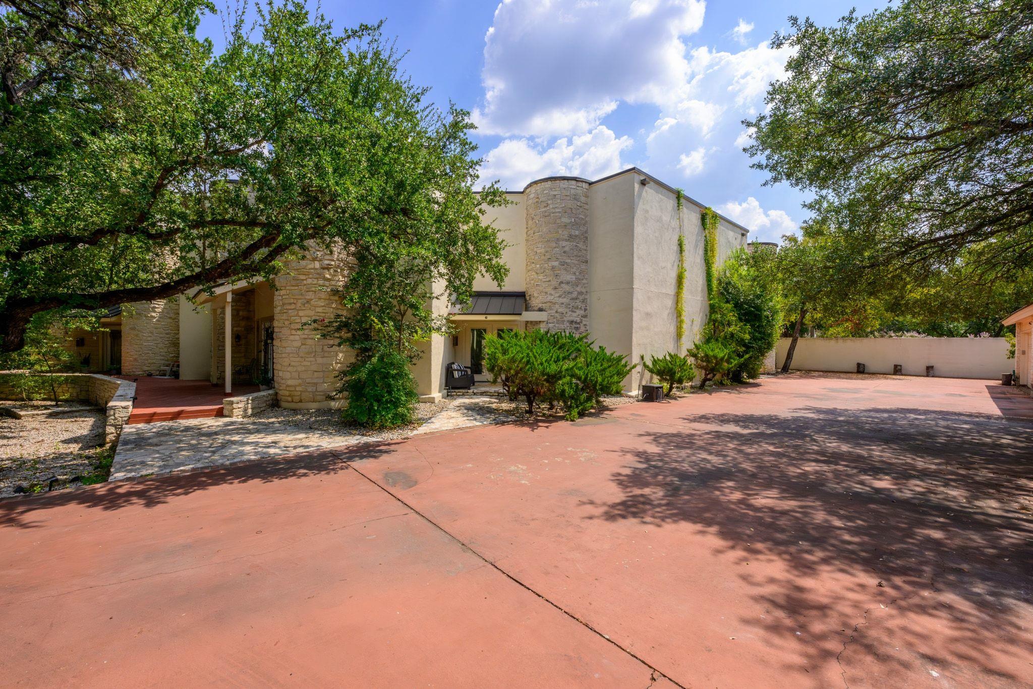 1 Crystal Springs Ct # G, The Hills, TX 78738