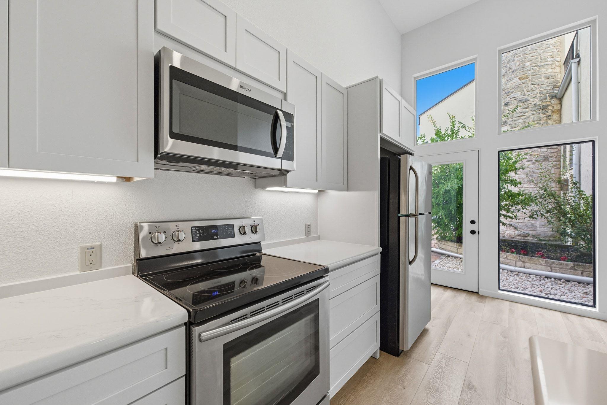 1 Crystal Springs Ct # G, The Hills, TX 78738