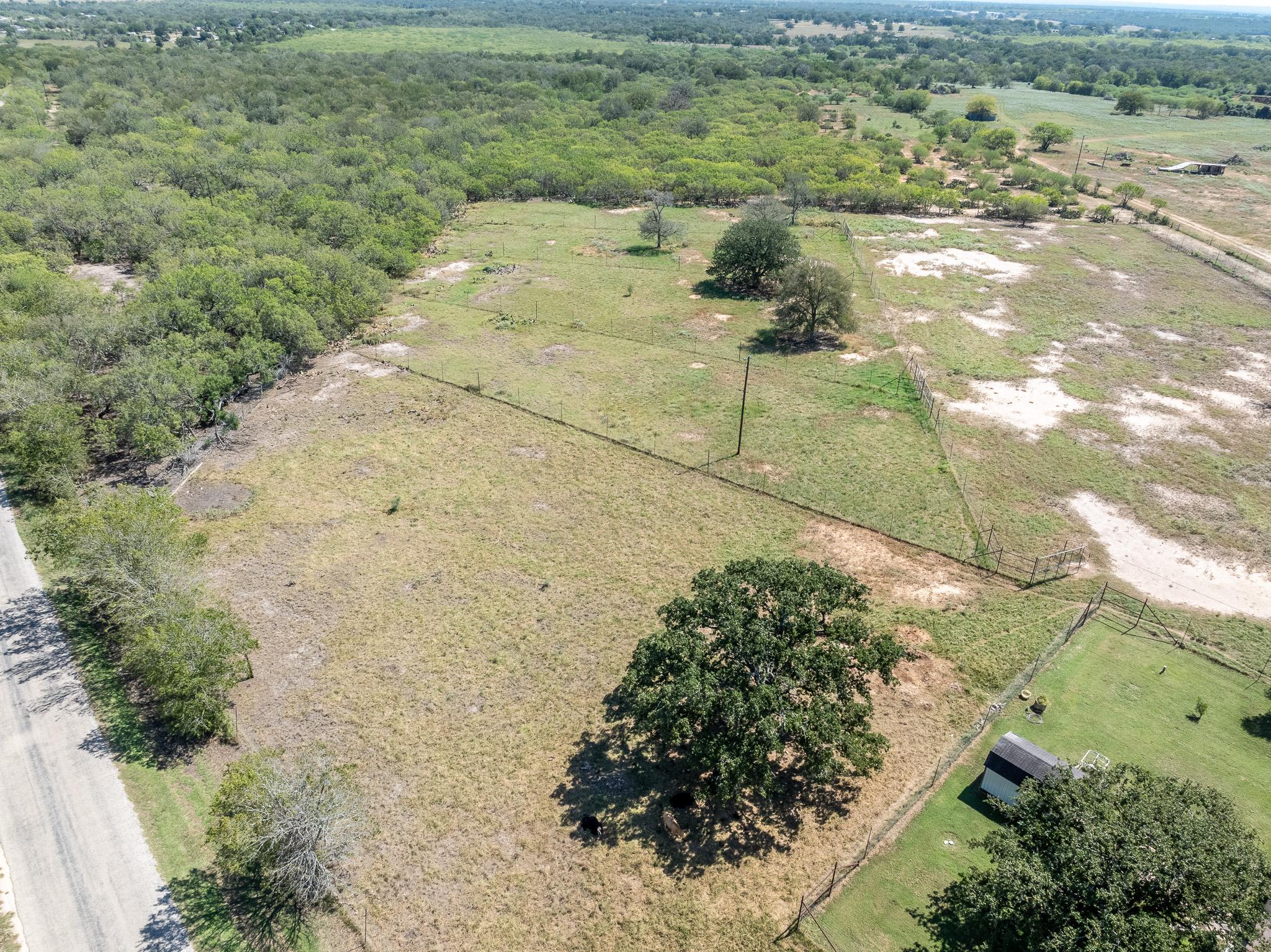 2405 County Road 239, Gonzales, TX 78629