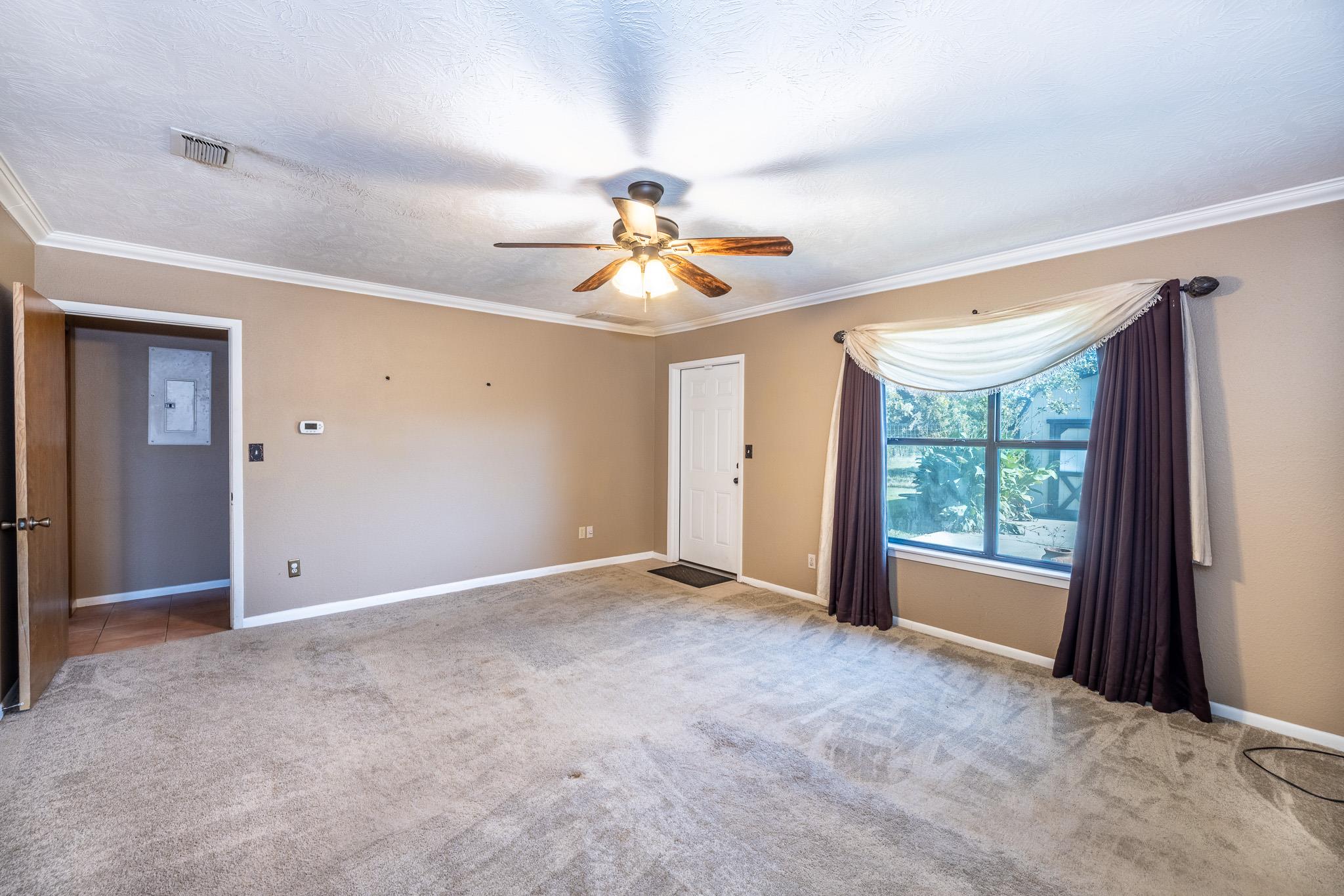 2405 County Road 239, Gonzales, TX 78629