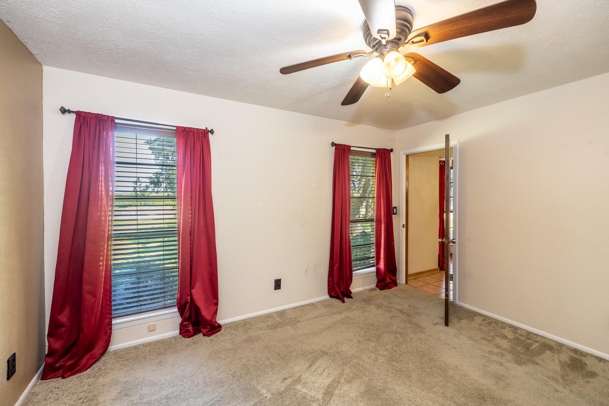 2405 County Road 239, Gonzales, TX 78629