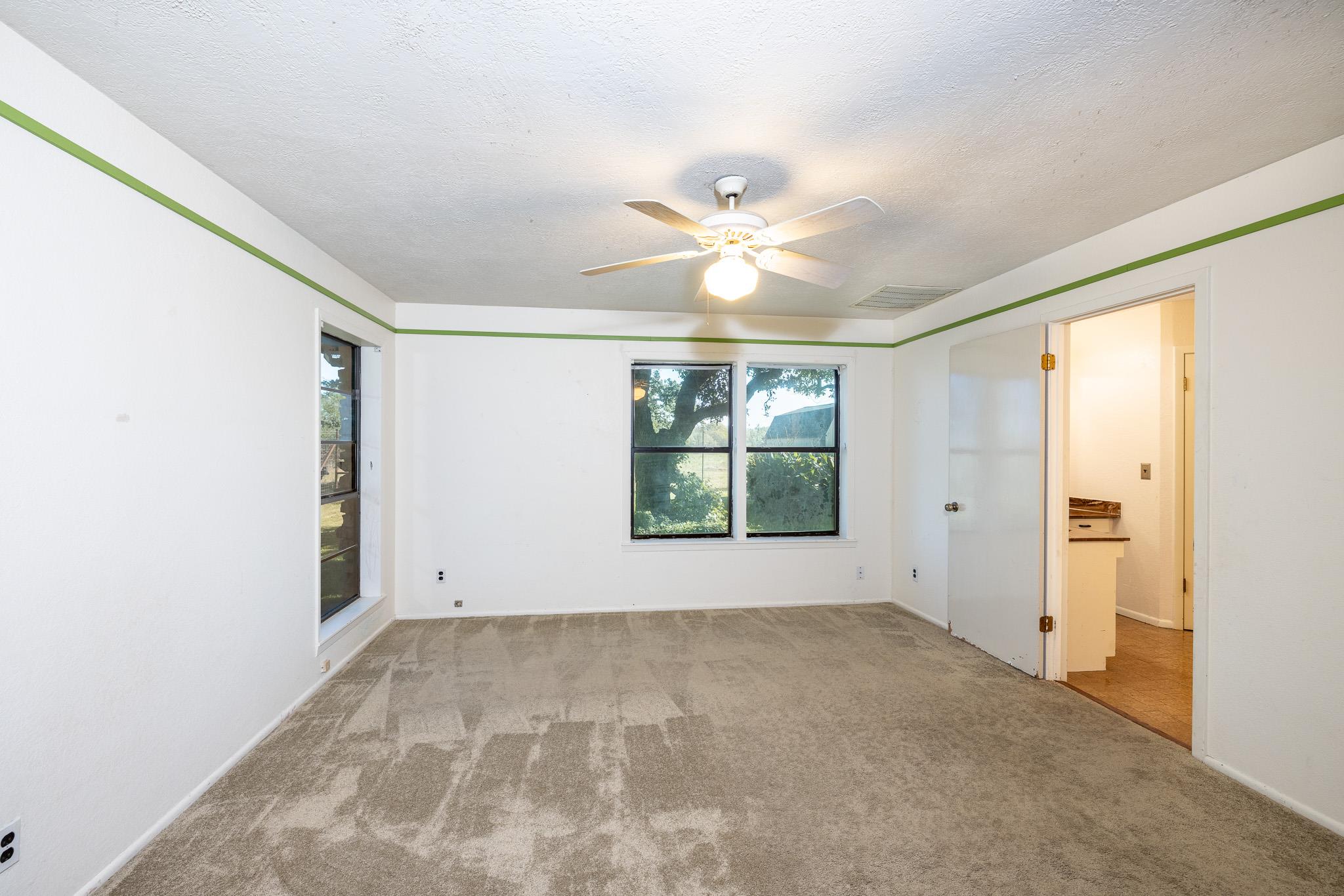 2405 County Road 239, Gonzales, TX 78629