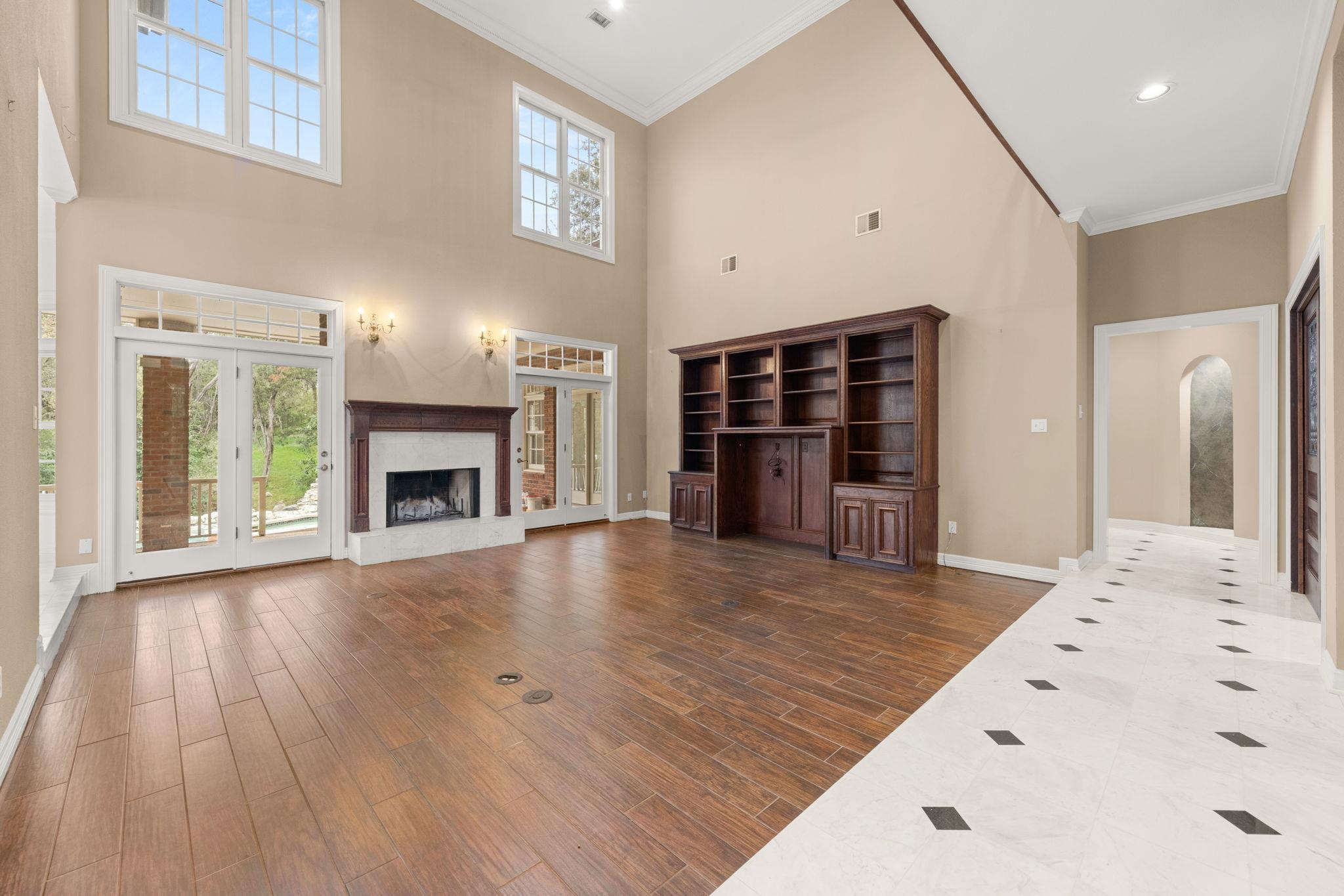 901 Westlake Dr, West Lake Hills, TX 78746