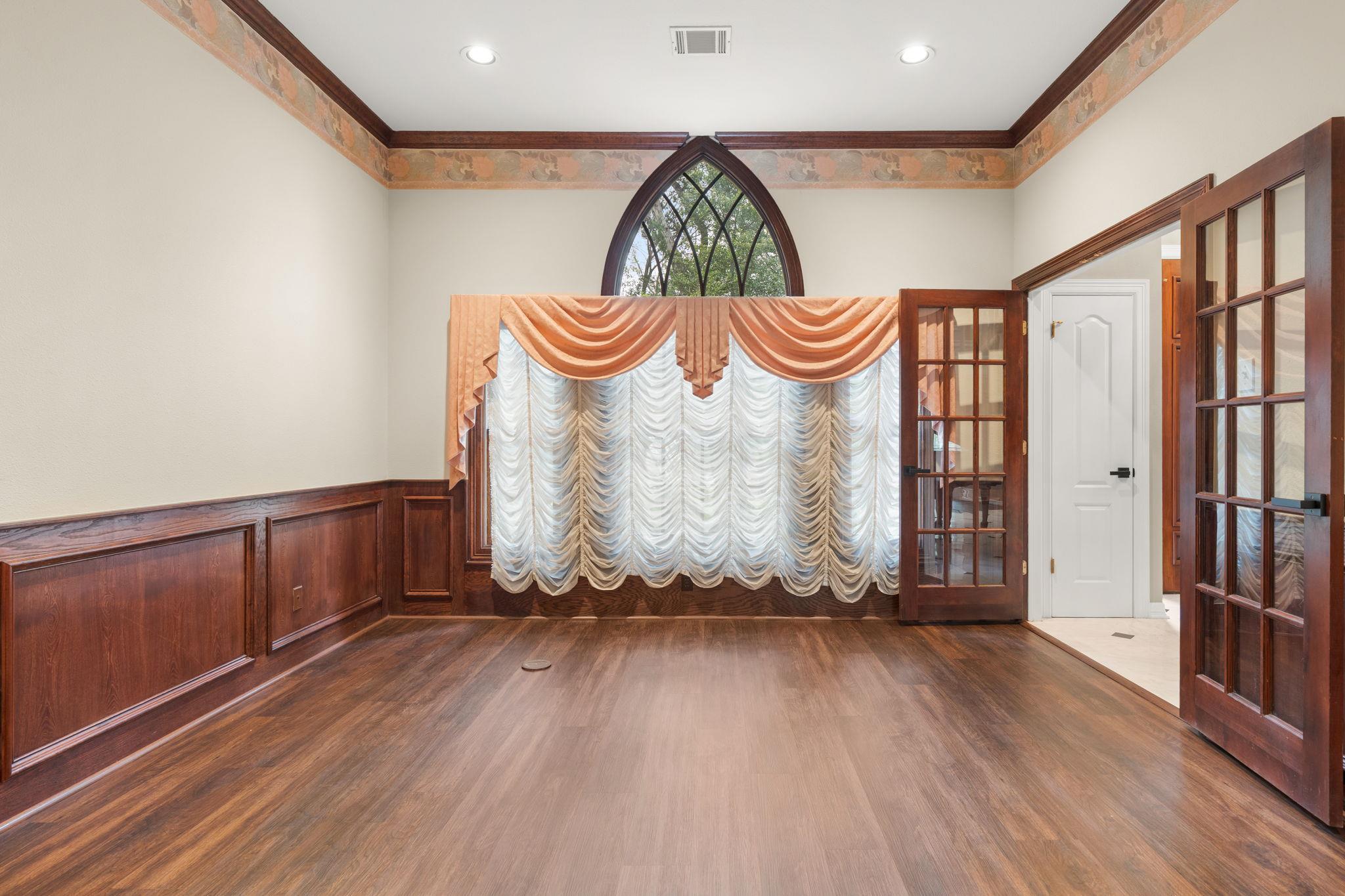 901 Westlake Dr, West Lake Hills, TX 78746