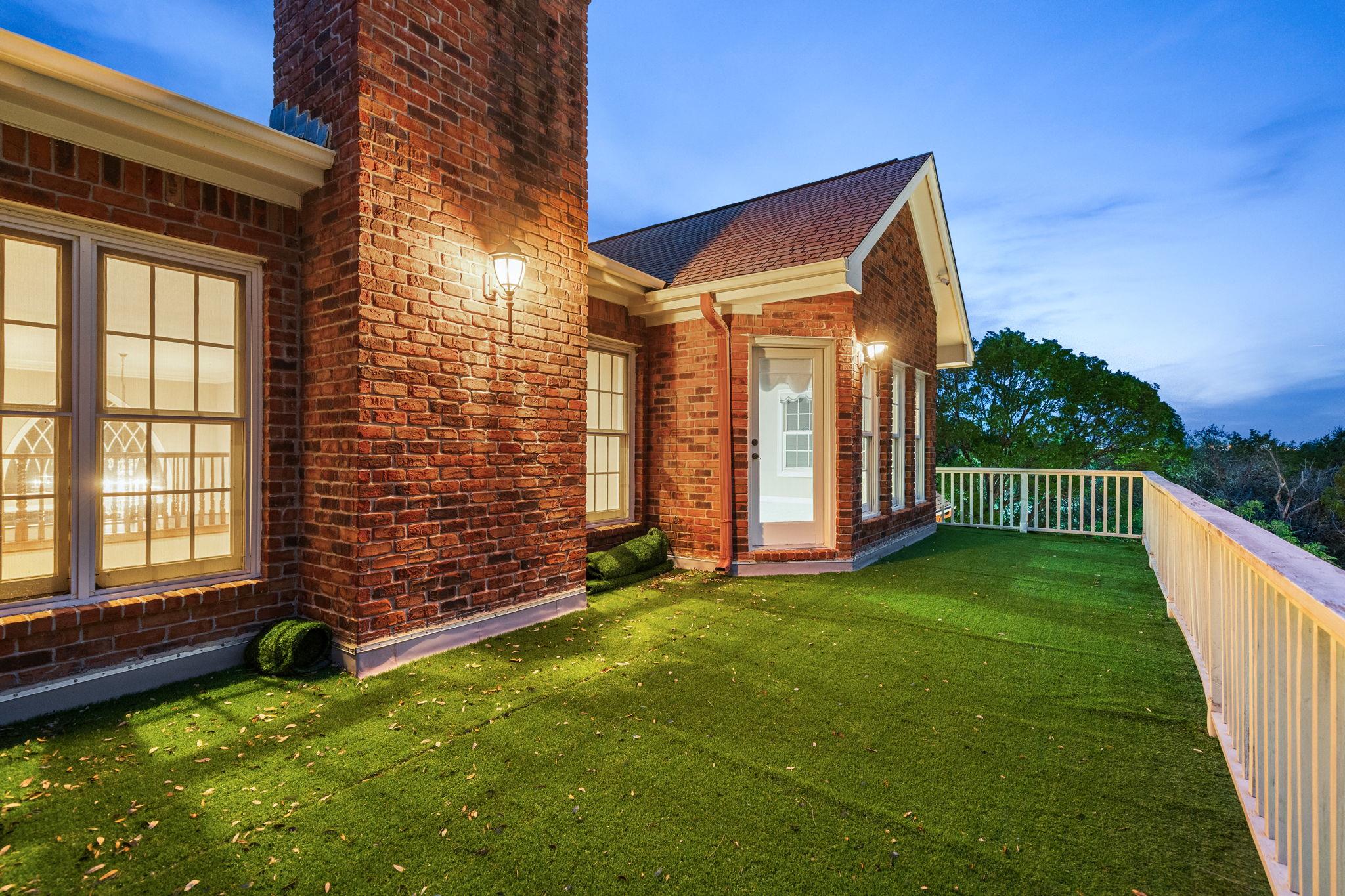 901 Westlake Dr, West Lake Hills, TX 78746