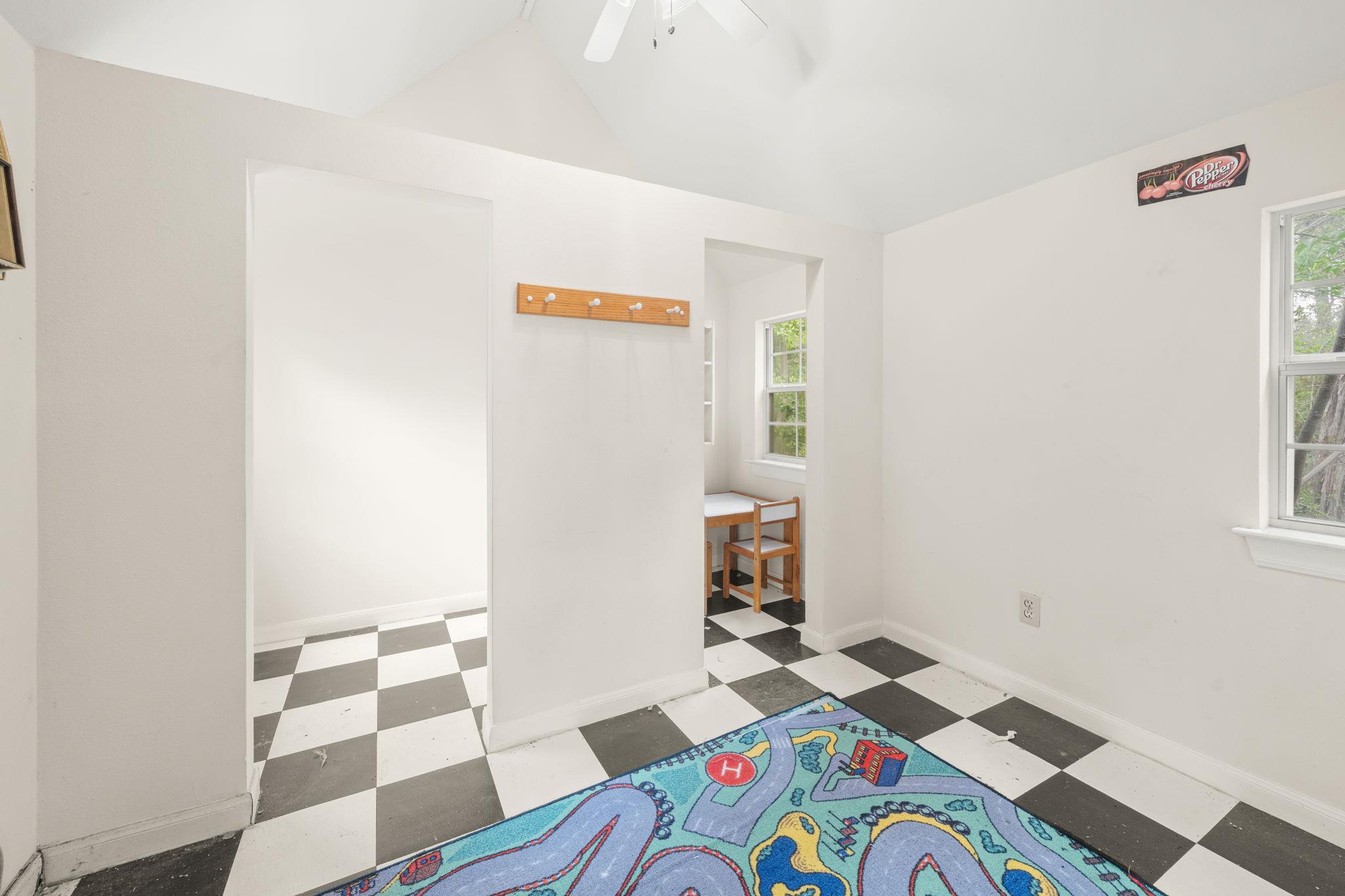 901 Westlake Dr, West Lake Hills, TX 78746