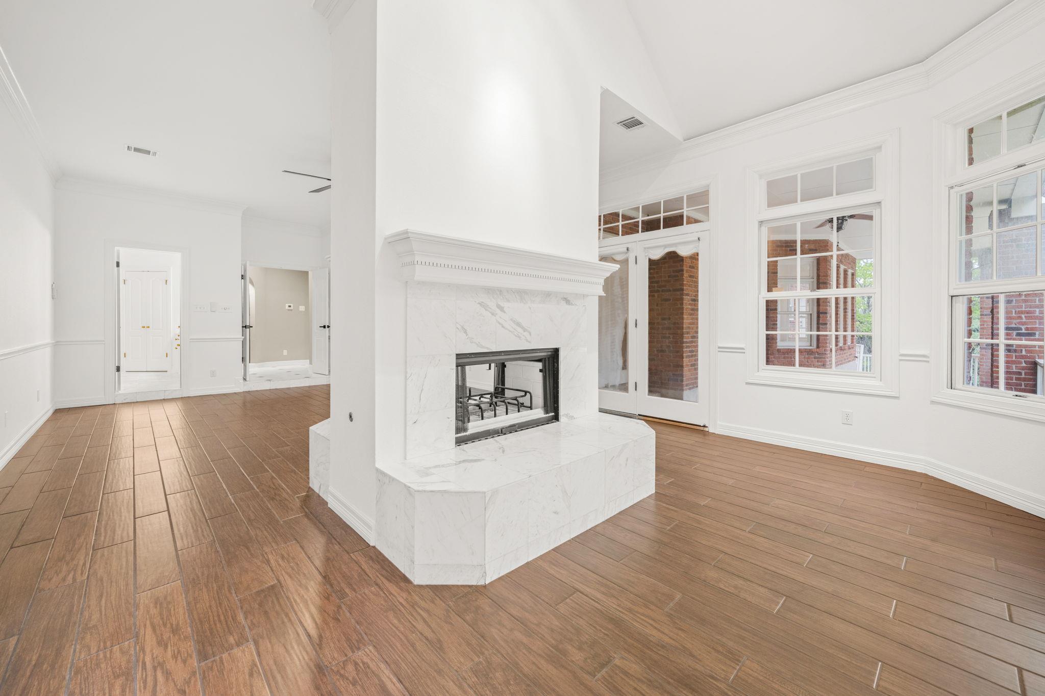 901 Westlake Dr, West Lake Hills, TX 78746