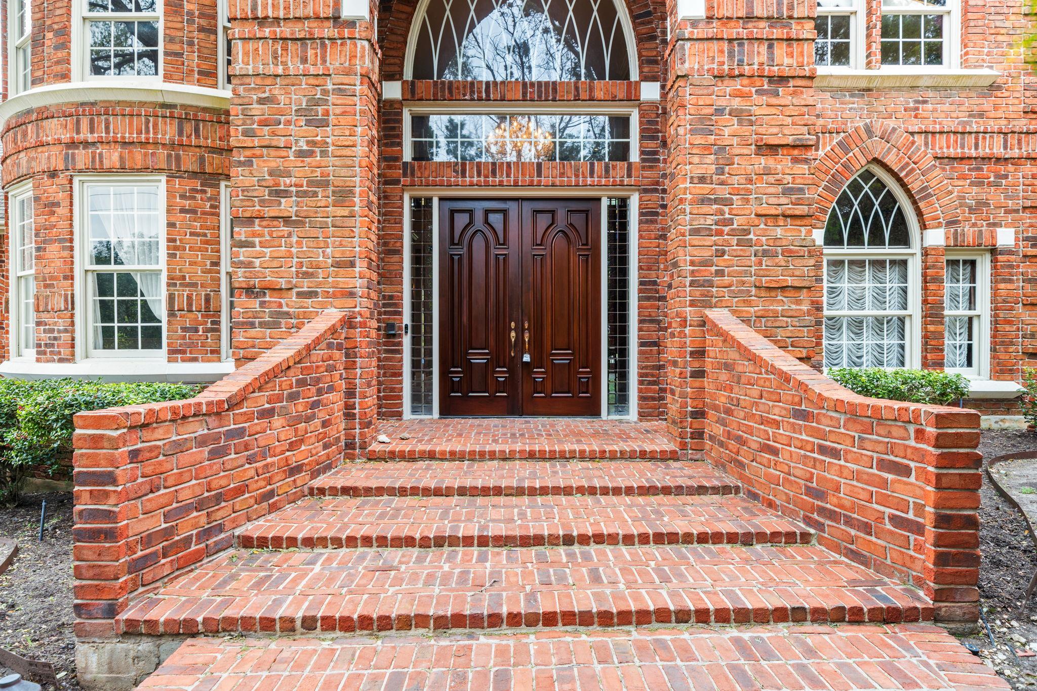 901 Westlake Dr, West Lake Hills, TX 78746