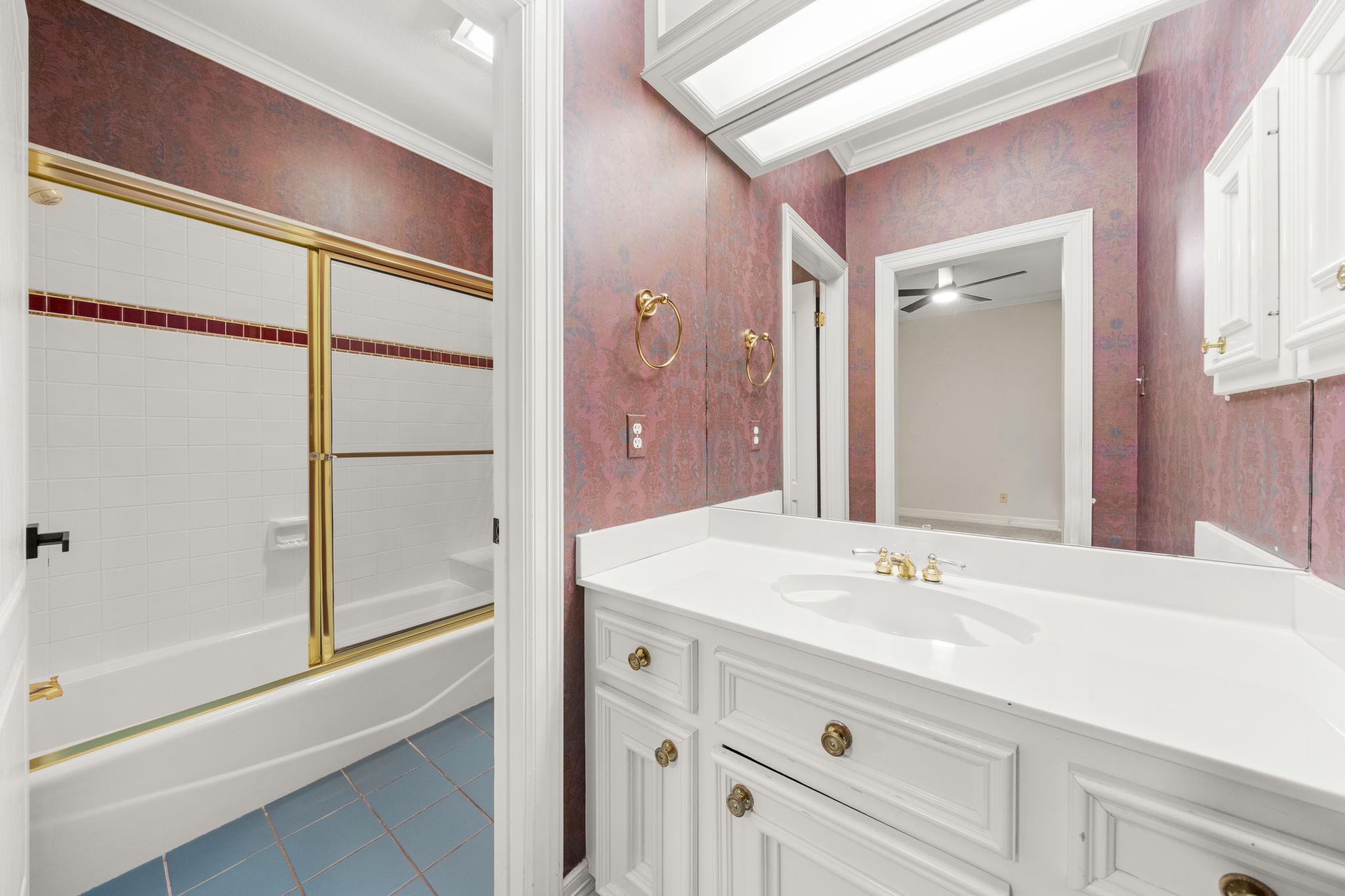 901 Westlake Dr, West Lake Hills, TX 78746