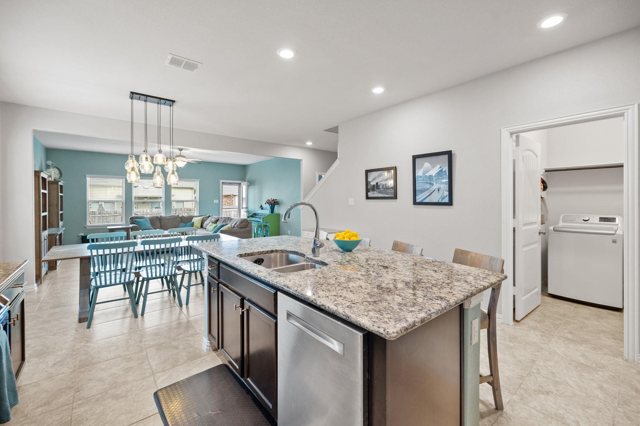 454 Shale Cir, Buda, TX 78610