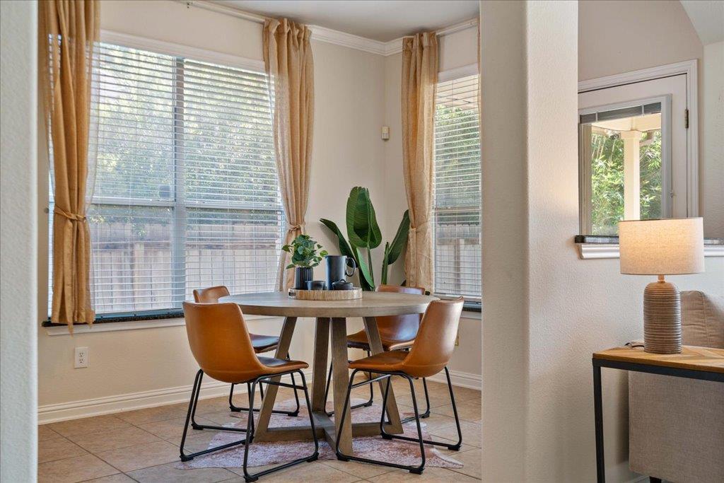 2401 National Park Blvd, Austin, TX 78747