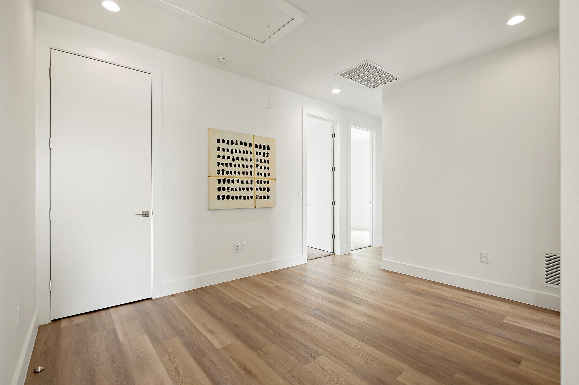 5507 Manor Rd # B, Austin, TX 78723