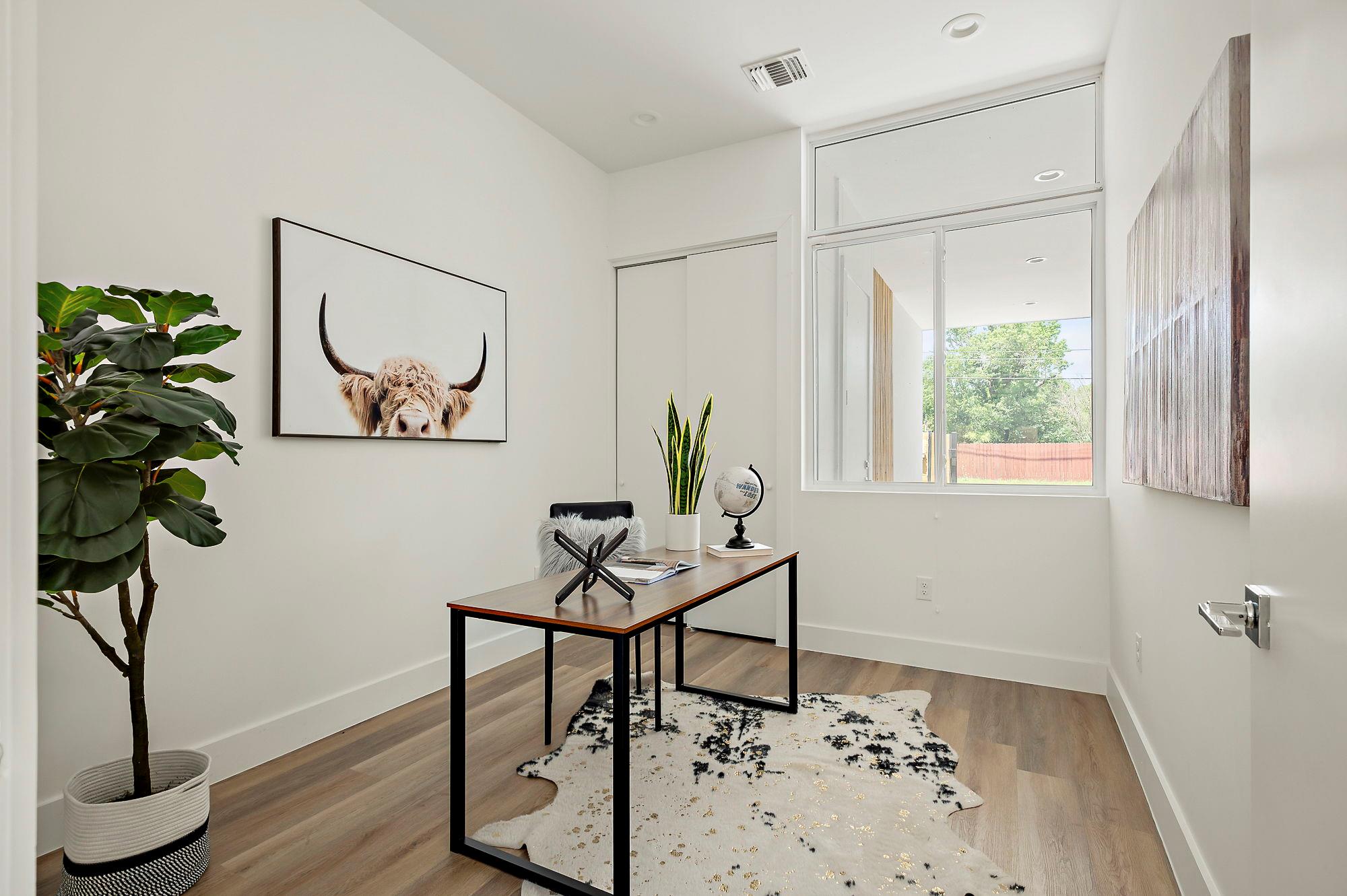 5507 Manor Rd # B, Austin, TX 78723