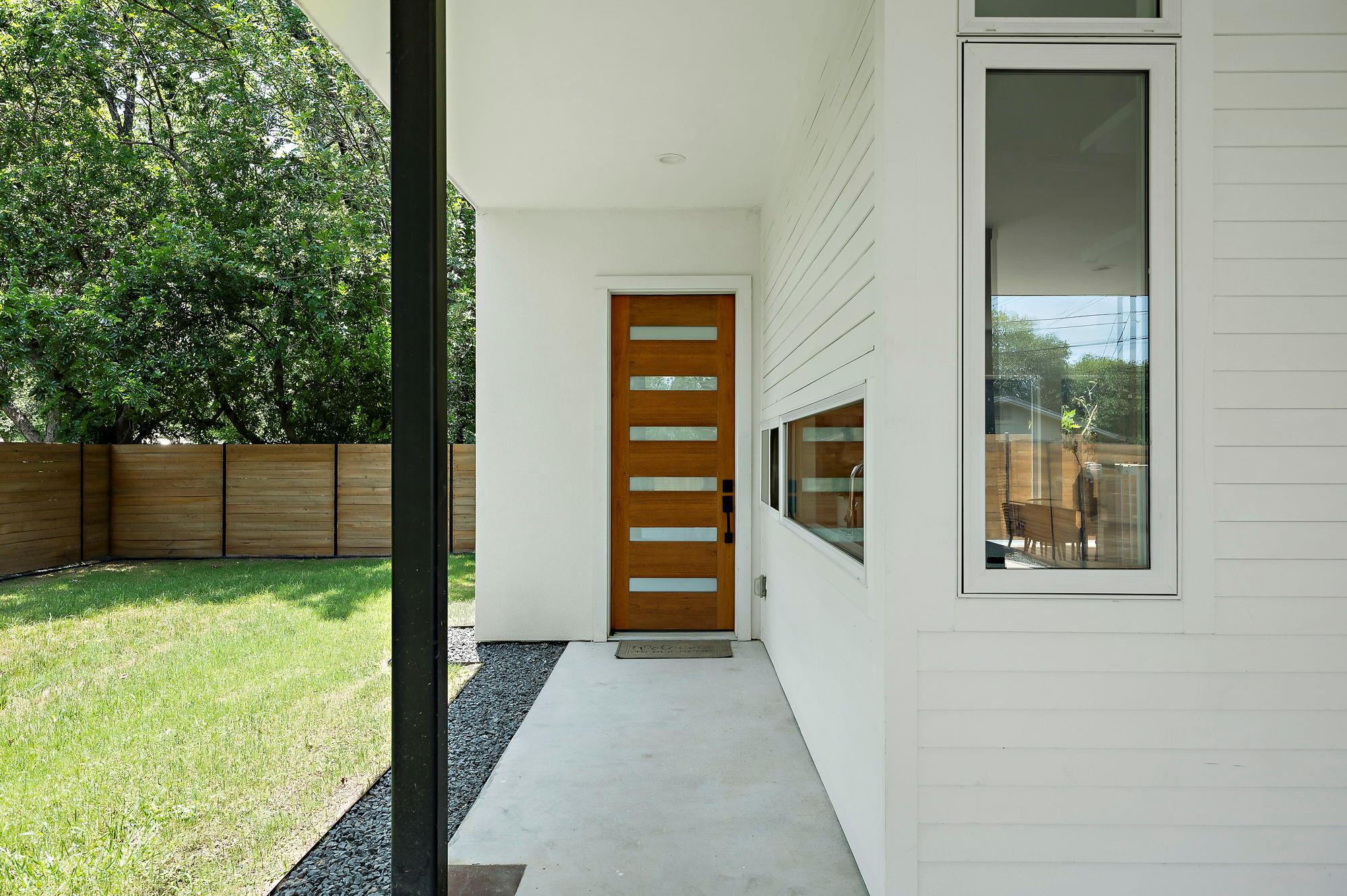 5507 Manor Rd # B, Austin, TX 78723