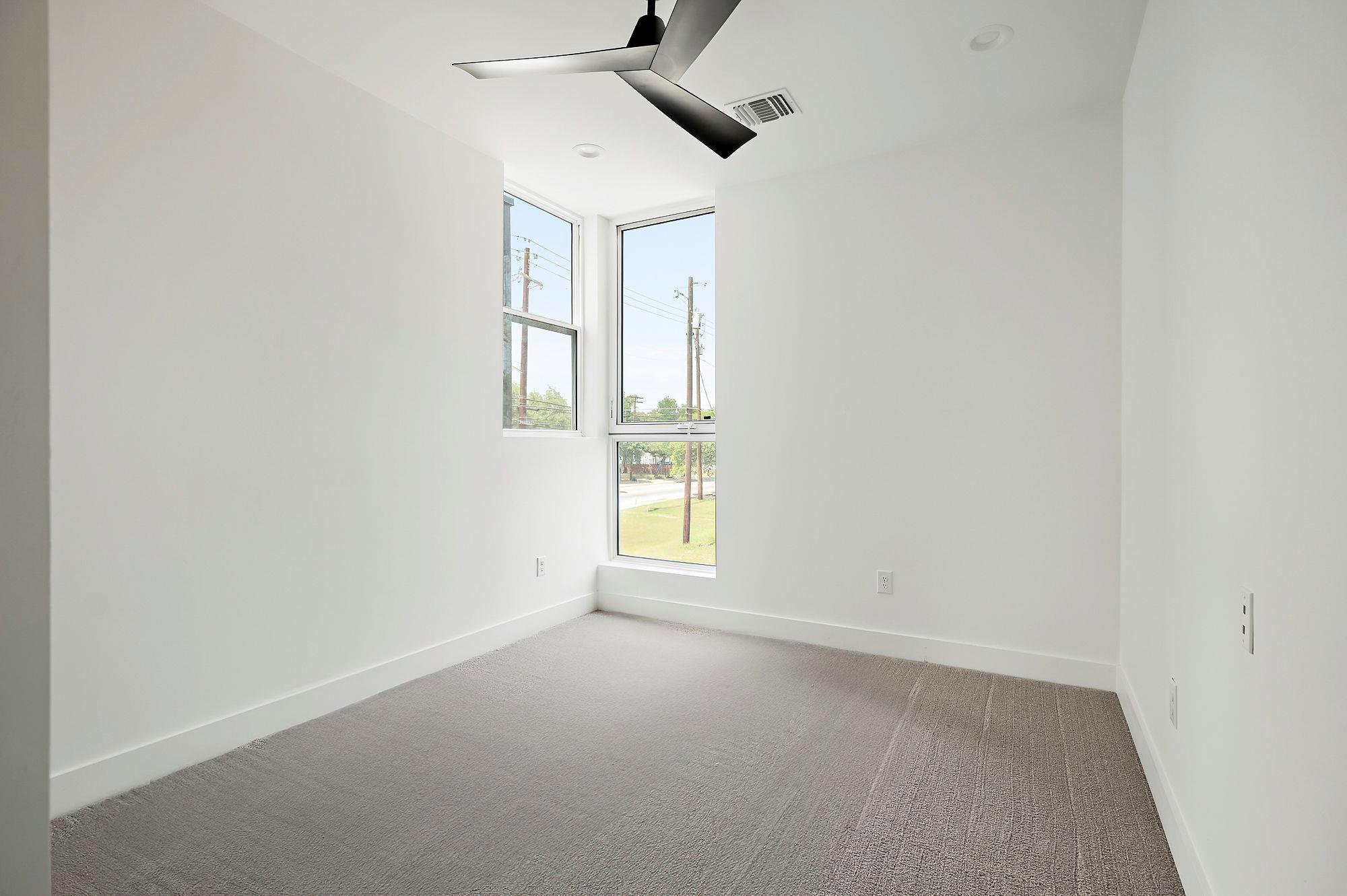 5507 Manor Rd # B, Austin, TX 78723