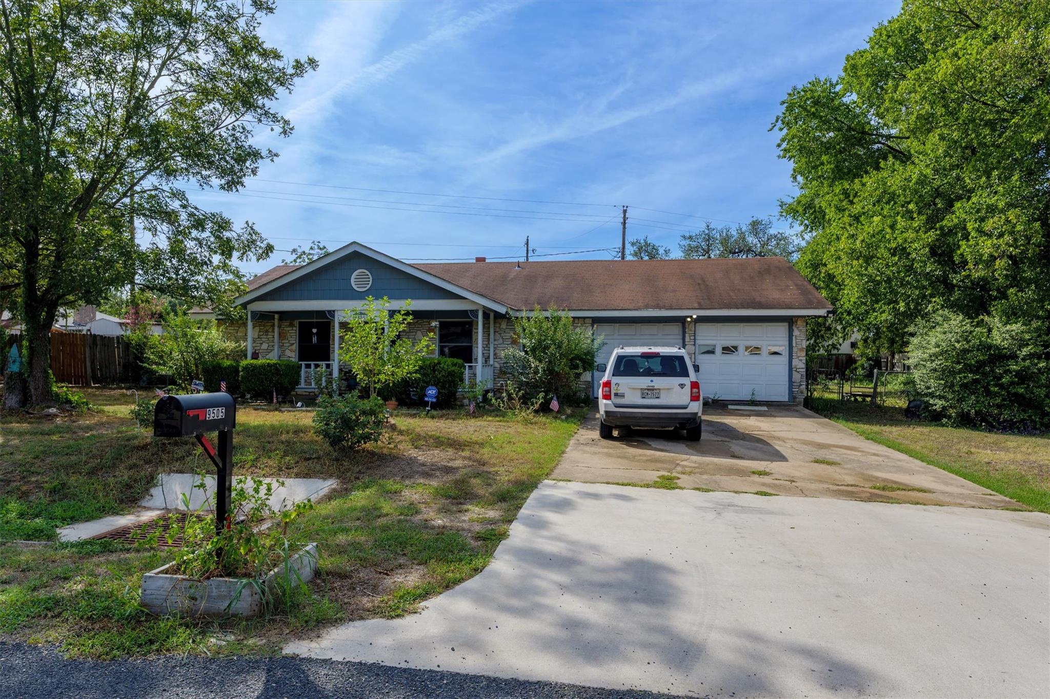 9505 Eddystone St, Austin, TX 78729