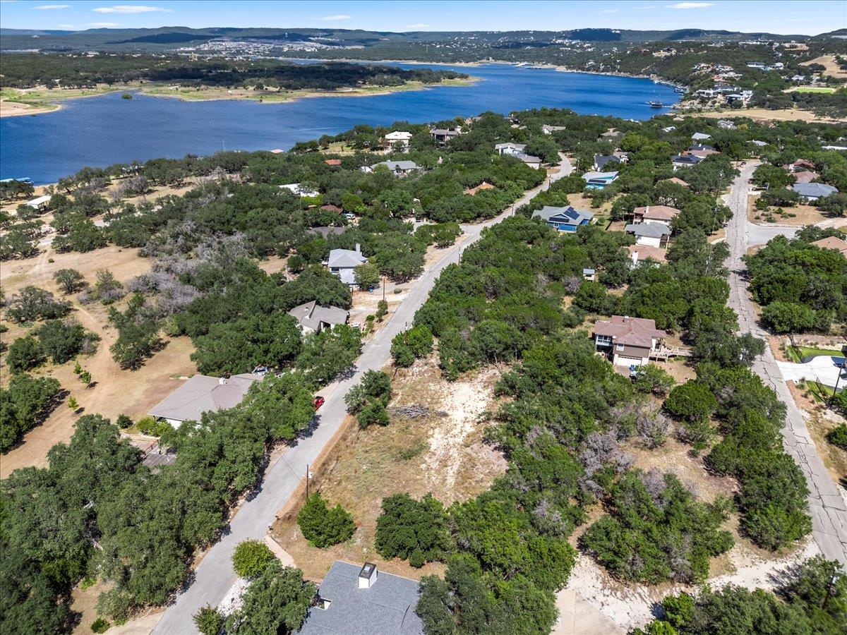 21524 Lakefront Dr, Lago Vista, TX 78645