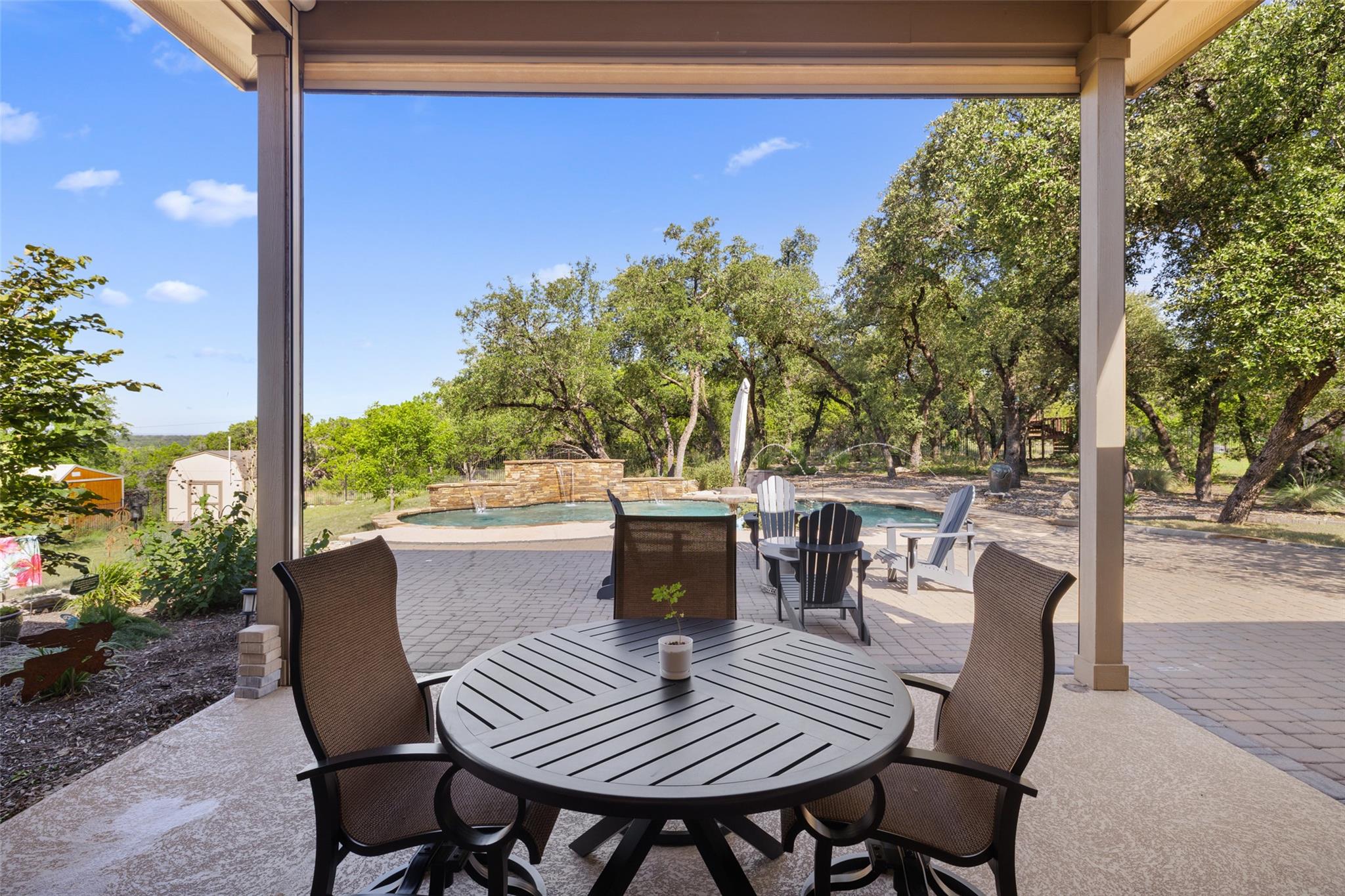 4512 Diamante Dr, Spicewood, TX 78669