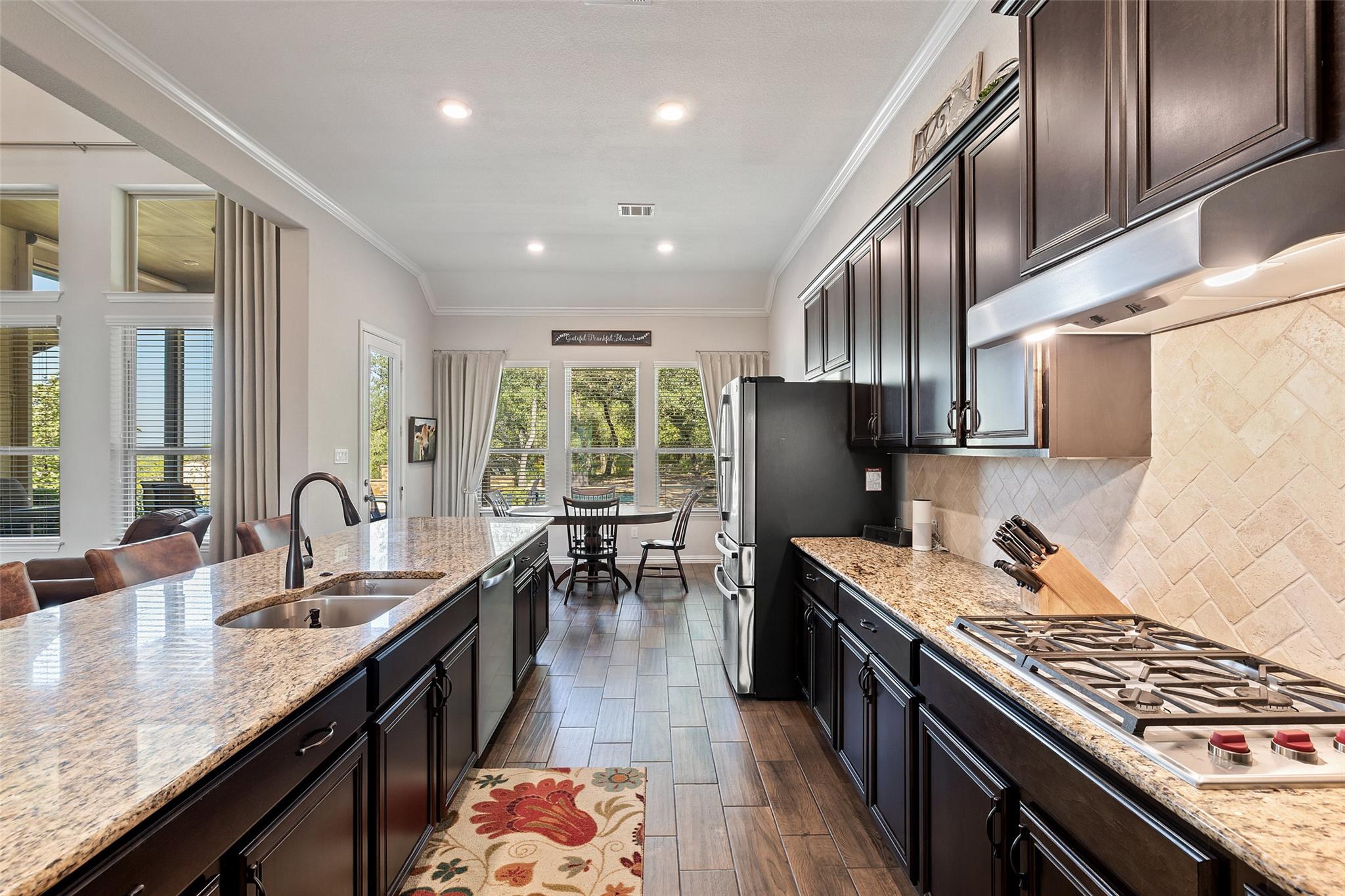 4512 Diamante Dr, Spicewood, TX 78669