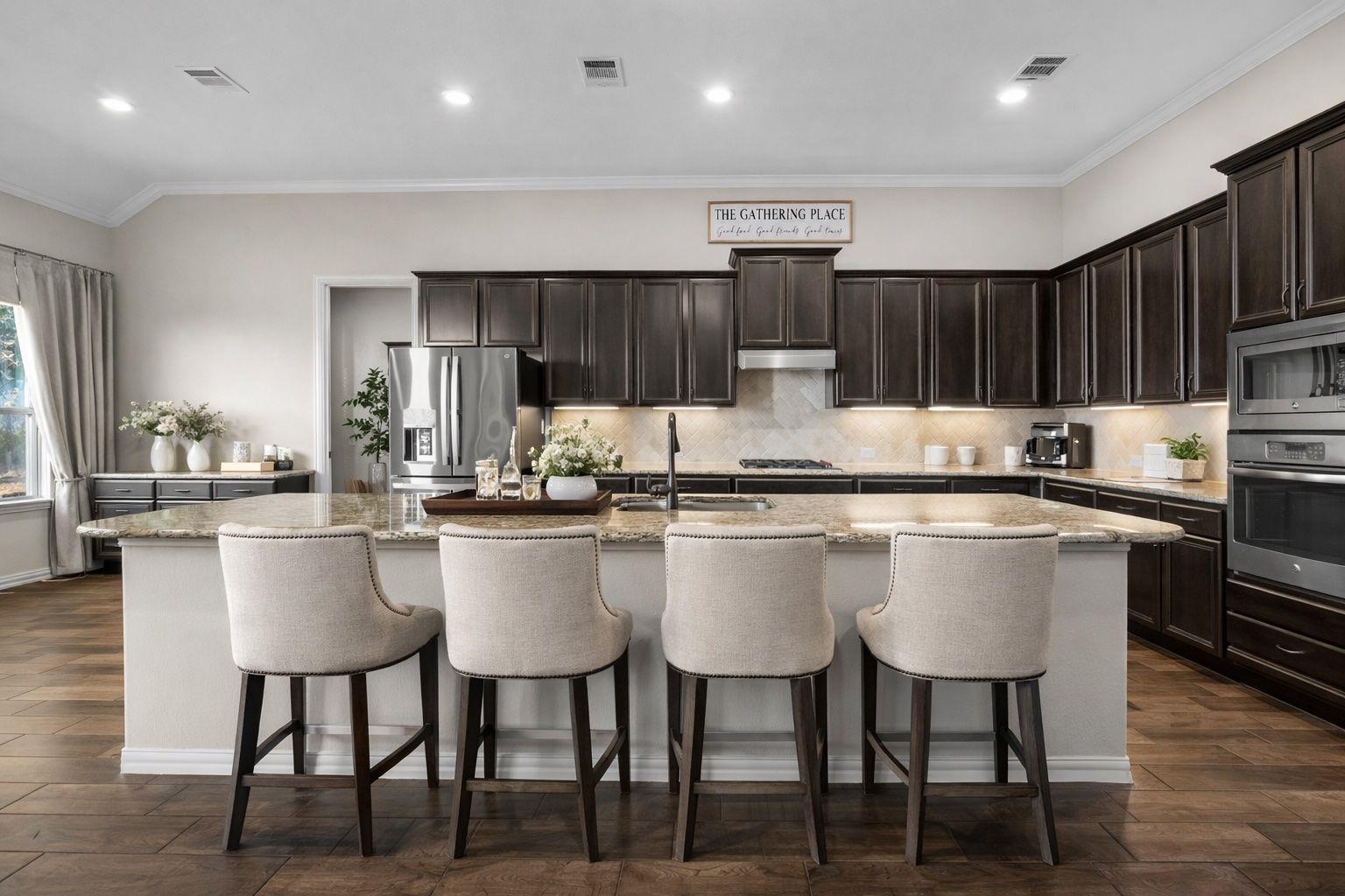 4512 Diamante Dr, Spicewood, TX 78669