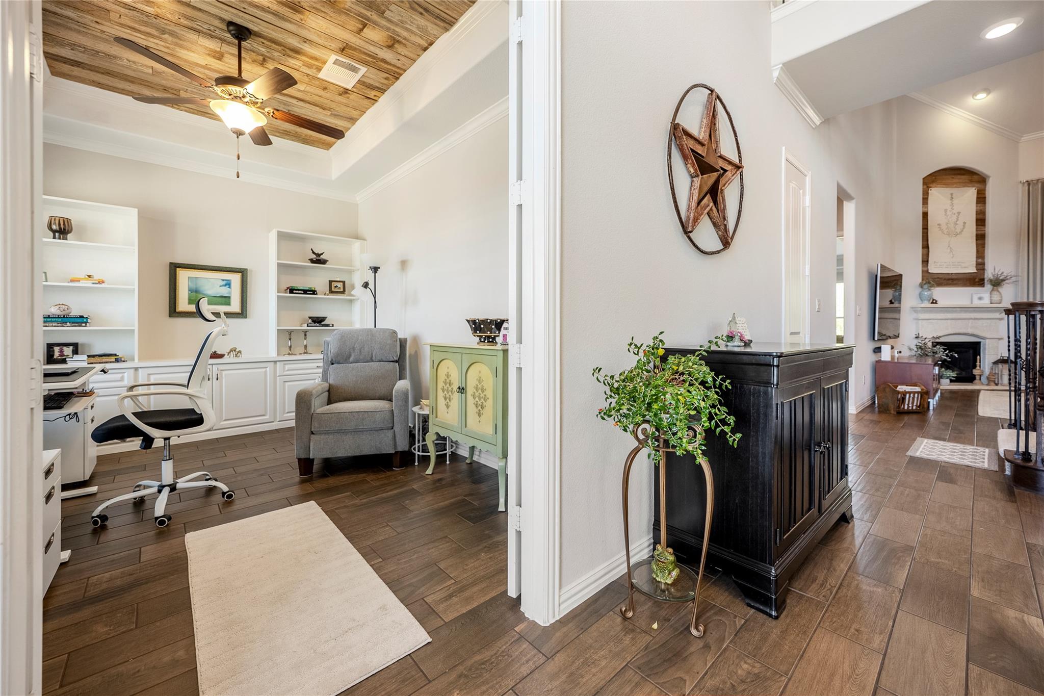 4512 Diamante Dr, Spicewood, TX 78669